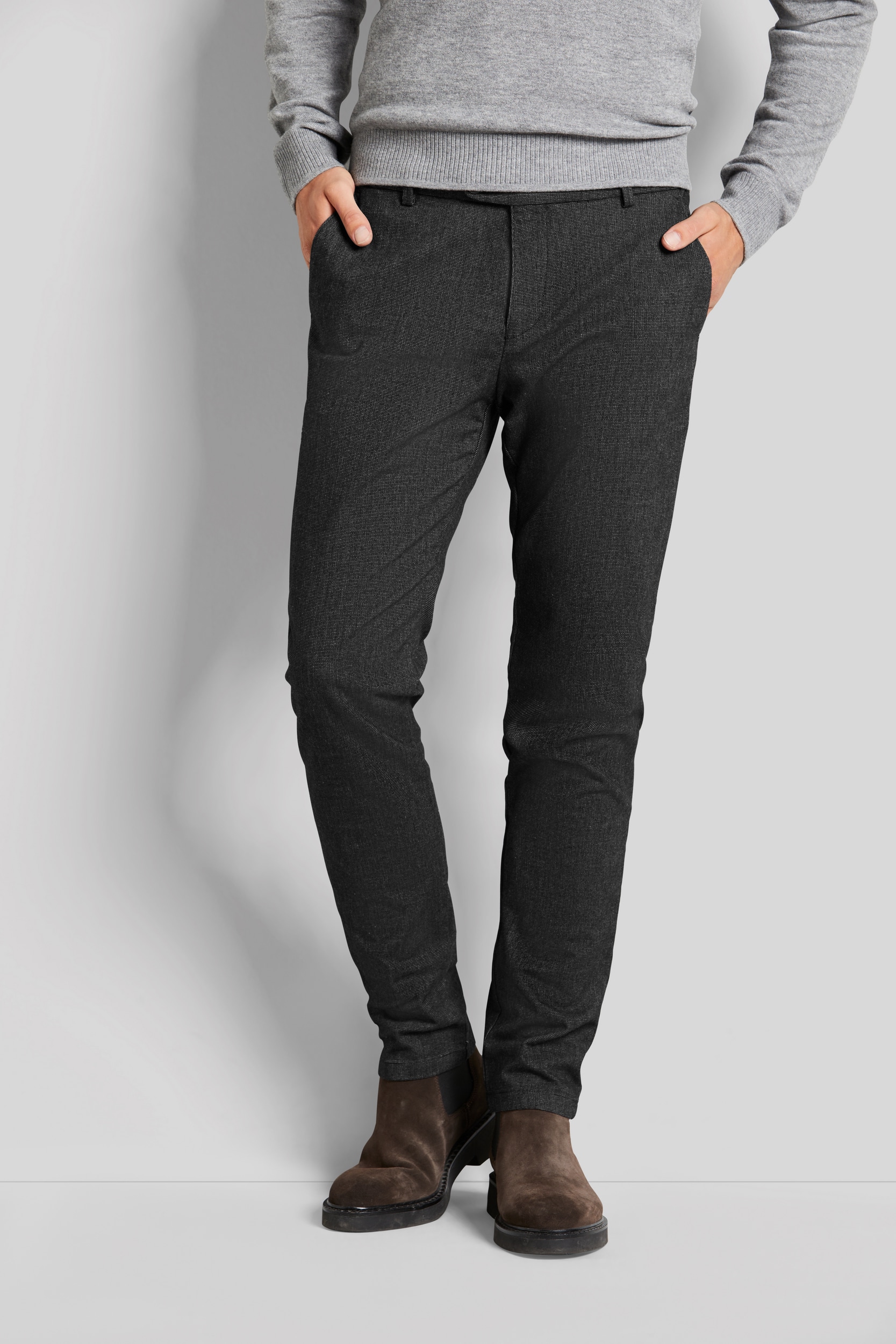 bugatti Chinohose, mit körpernaher Passform bugatti Chinohose, mit körpernaher Passform von bugatti