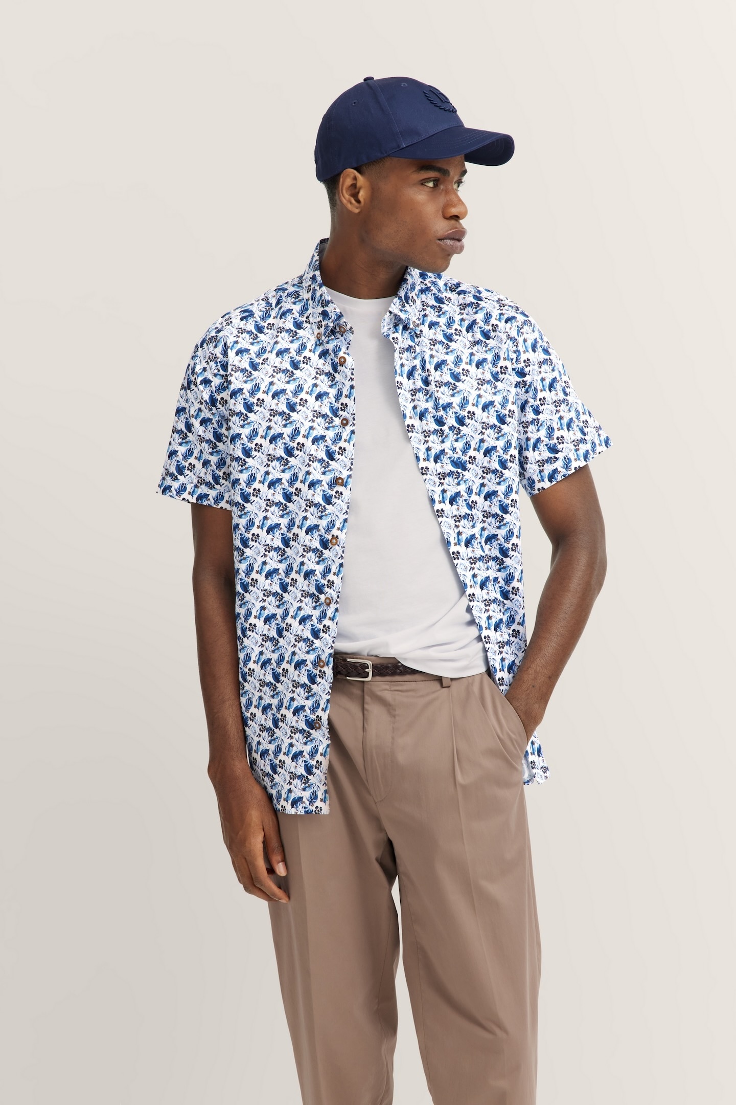 bugatti Kurzarmhemd, aus Satin-Twill bugatti Kurzarmhemd, aus Satin-Twill von bugatti