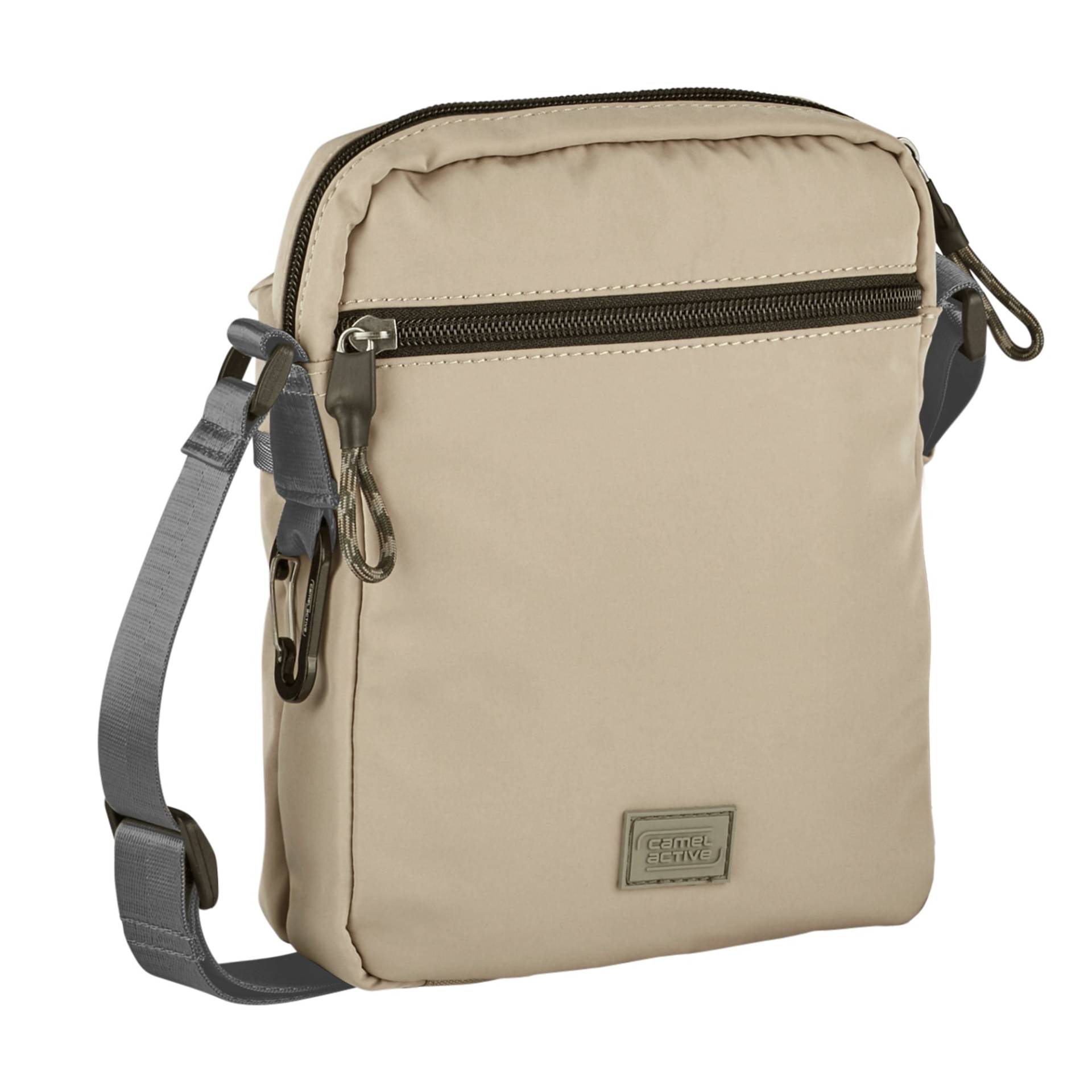 camel active Umhängetasche »Terra«, aus recyceltem Nylon und voluminös aufgesetzten Taschen camel active Umhängetasche »Terra«, aus recyceltem Nylon und voluminös aufgesetzten Taschen von camel active