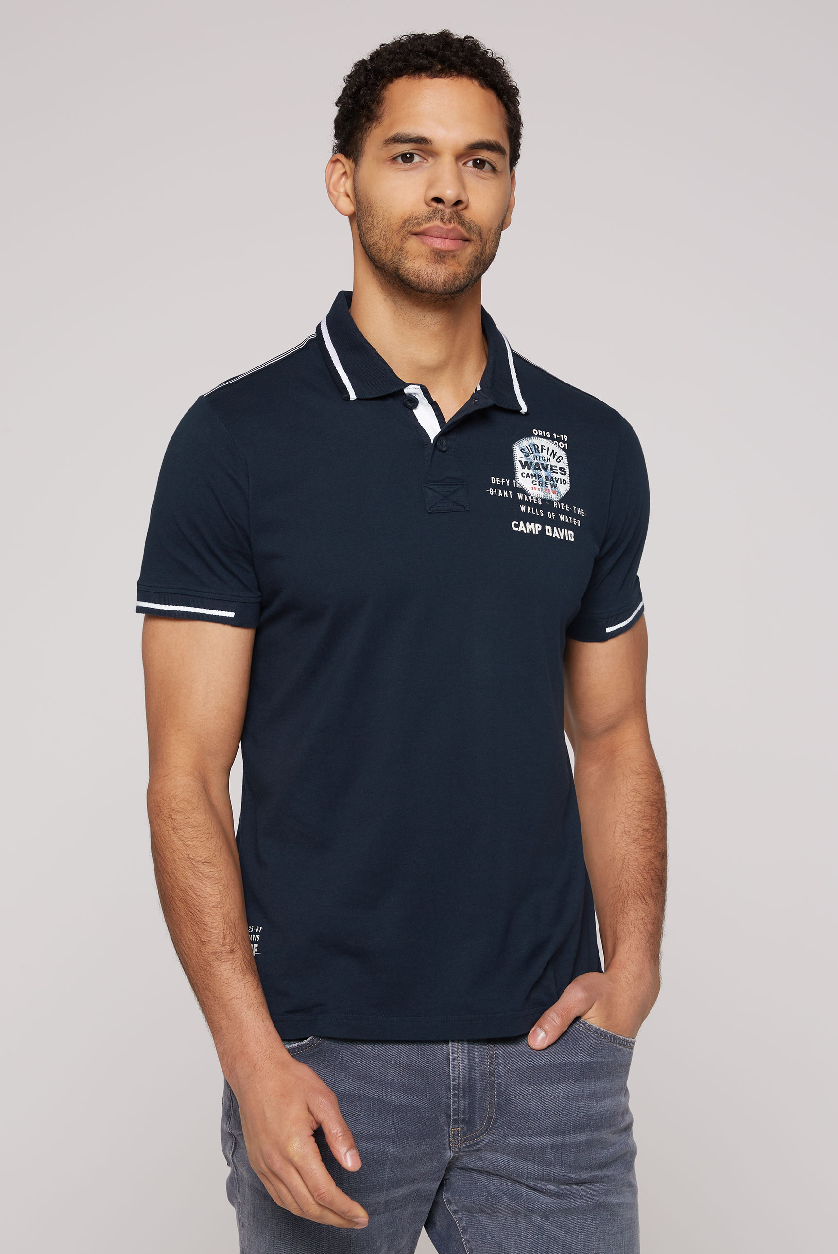 CAMP DAVID Poloshirt, mit kontrastreichen Details von camp david