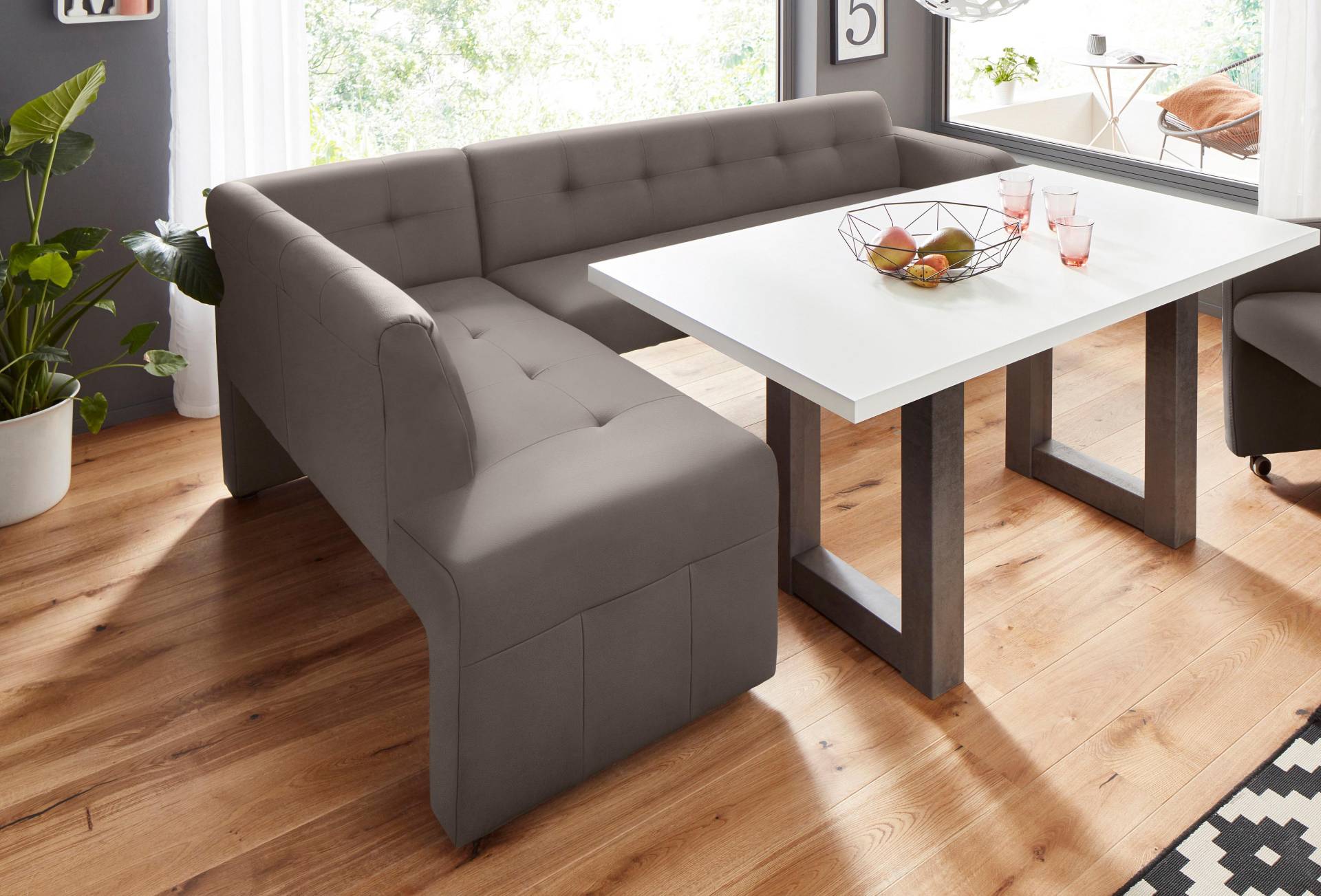 exxpo - sofa fashion Eckbank »Barista mit toller Detailverarbeitung, hohe Bodenfreiheit«, Komfortsitzhöhe 49cm, Frei im Raum stellbar exxpo - sofa fashion Eckbank »Barista mit toller Detailverarbeitung, hohe Bodenfreiheit«, Komfortsitzhöhe 49cm, Frei im Raum stellbar von exxpo - sofa fashion