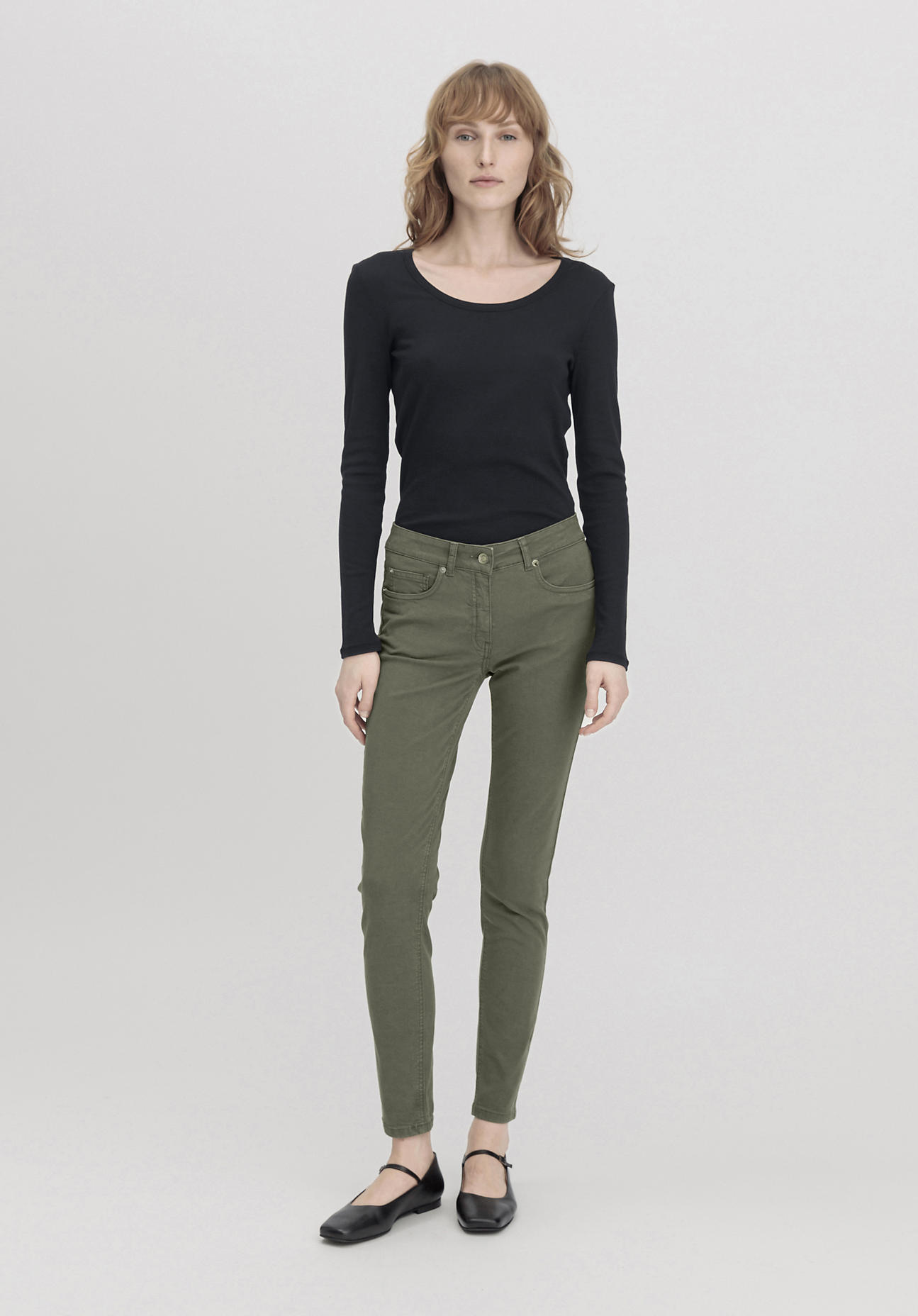 hessnatur Damen Five-Pocket Hose Skinny aus TENCEL™ Lyocell mit Bio-Baumwolle - grün Grösse44 von hessnatur