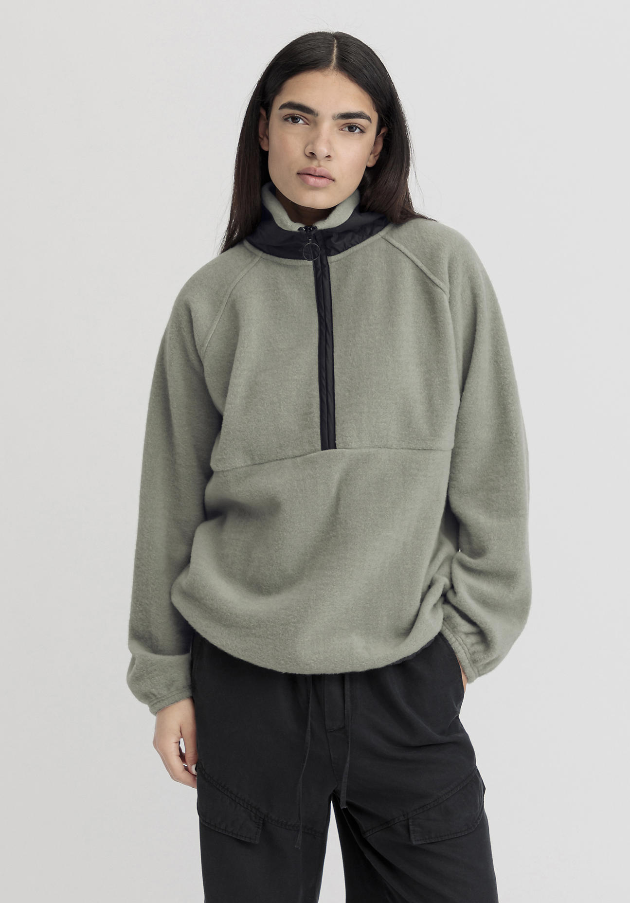 hessnatur Damen Fleece-Troyer Oversize aus Bio-Merinowolle mit Bio-Baumwolle - grün GrösseM von hessnatur