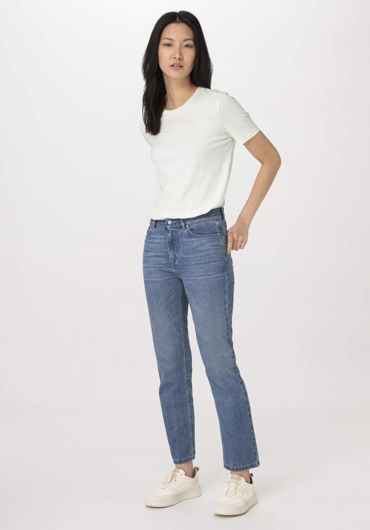 hessnatur Damen Jeans BEA High Rise Straight Cropped aus Bio-Denim - blau Grösse33/30 von hessnatur