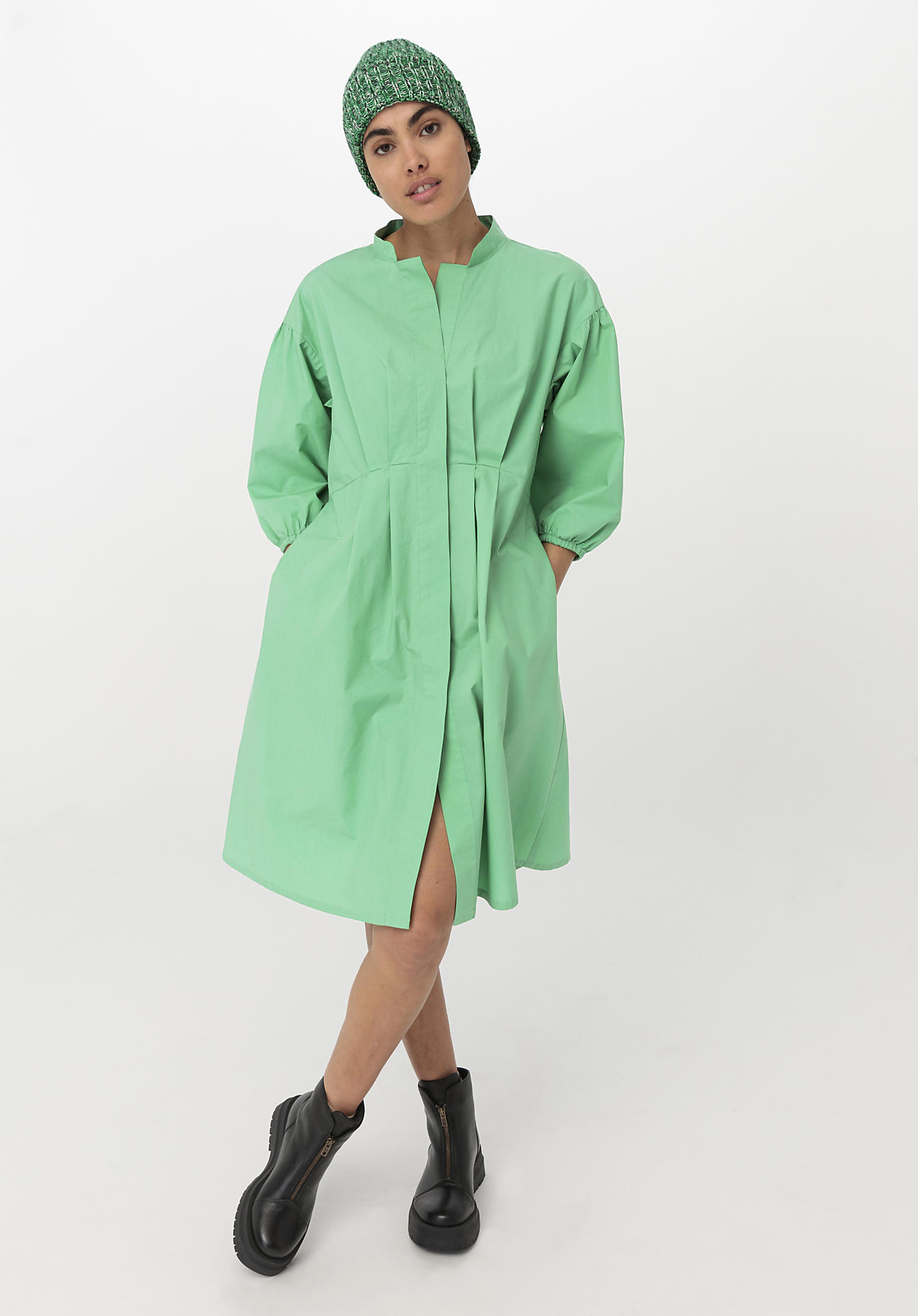 hessnatur Damen Kleid aus Bio-Baumwolle - grün Grösse38 von hessnatur