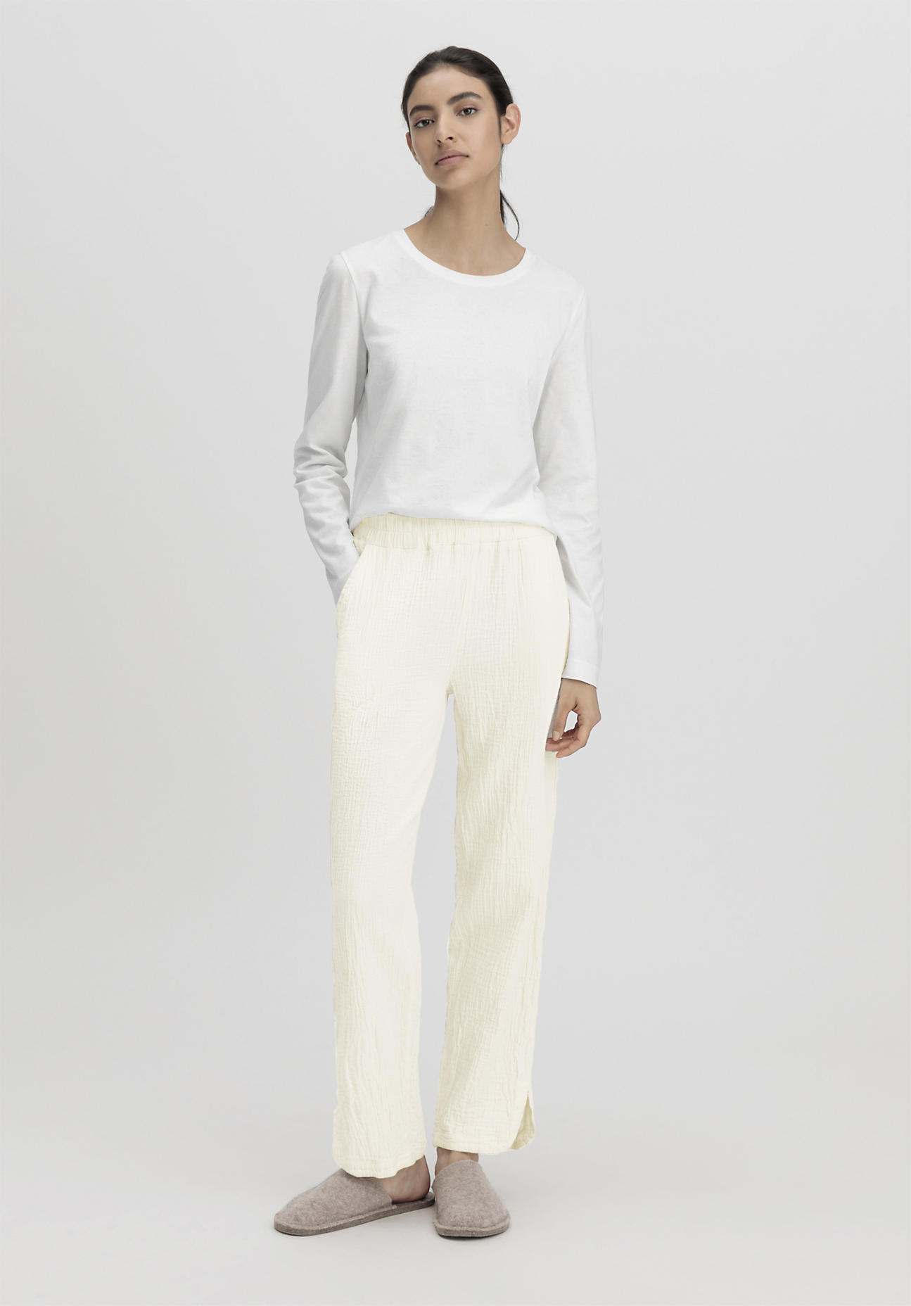 hessnatur Damen Musselin Schlafhose Regular PURE COMFORT aus Bio-Baumwolle - naturfarben Grösse48 hessnatur Damen Musselin Schlafhose Regular PURE COMFORT aus Bio-Baumwolle - naturfarben Grösse48 von hessnatur