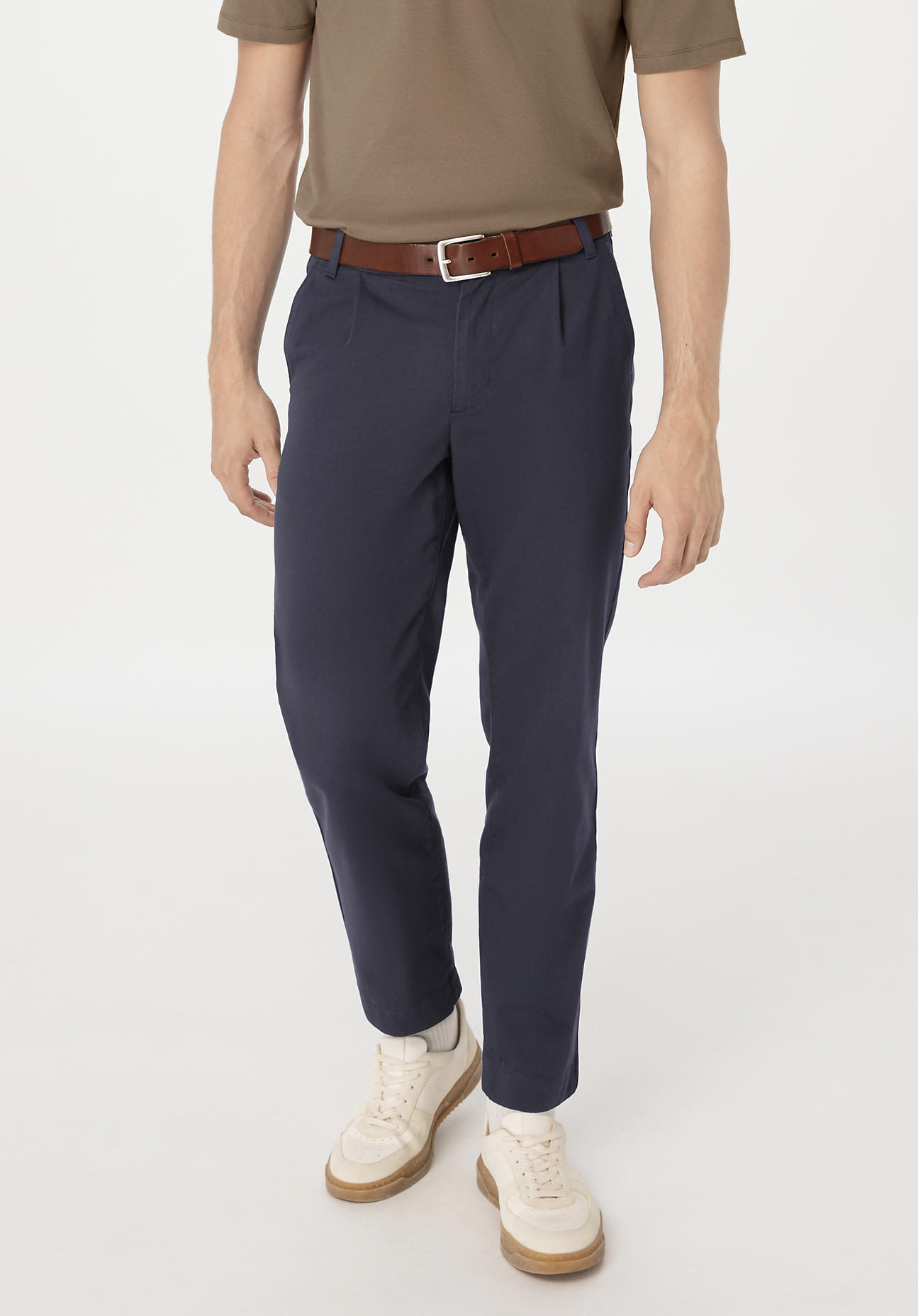 hessnatur Herren Chino RON Relaxed aus Bio-Baumwolle - blau Grösse46 von hessnatur