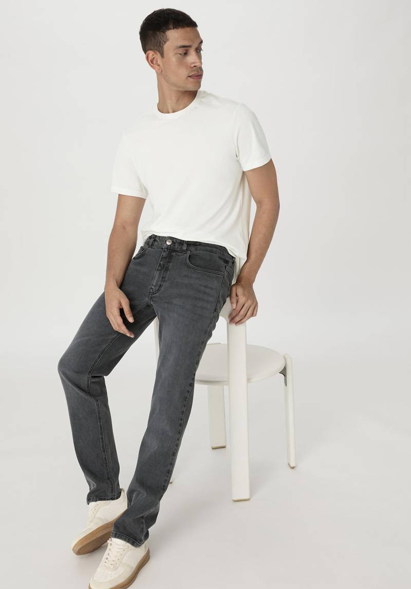 hessnatur Herren Jeans BEN Regular Straight BETTERRECYCLING aus Bio-Denim - schwarz Grösse33/30 von hessnatur