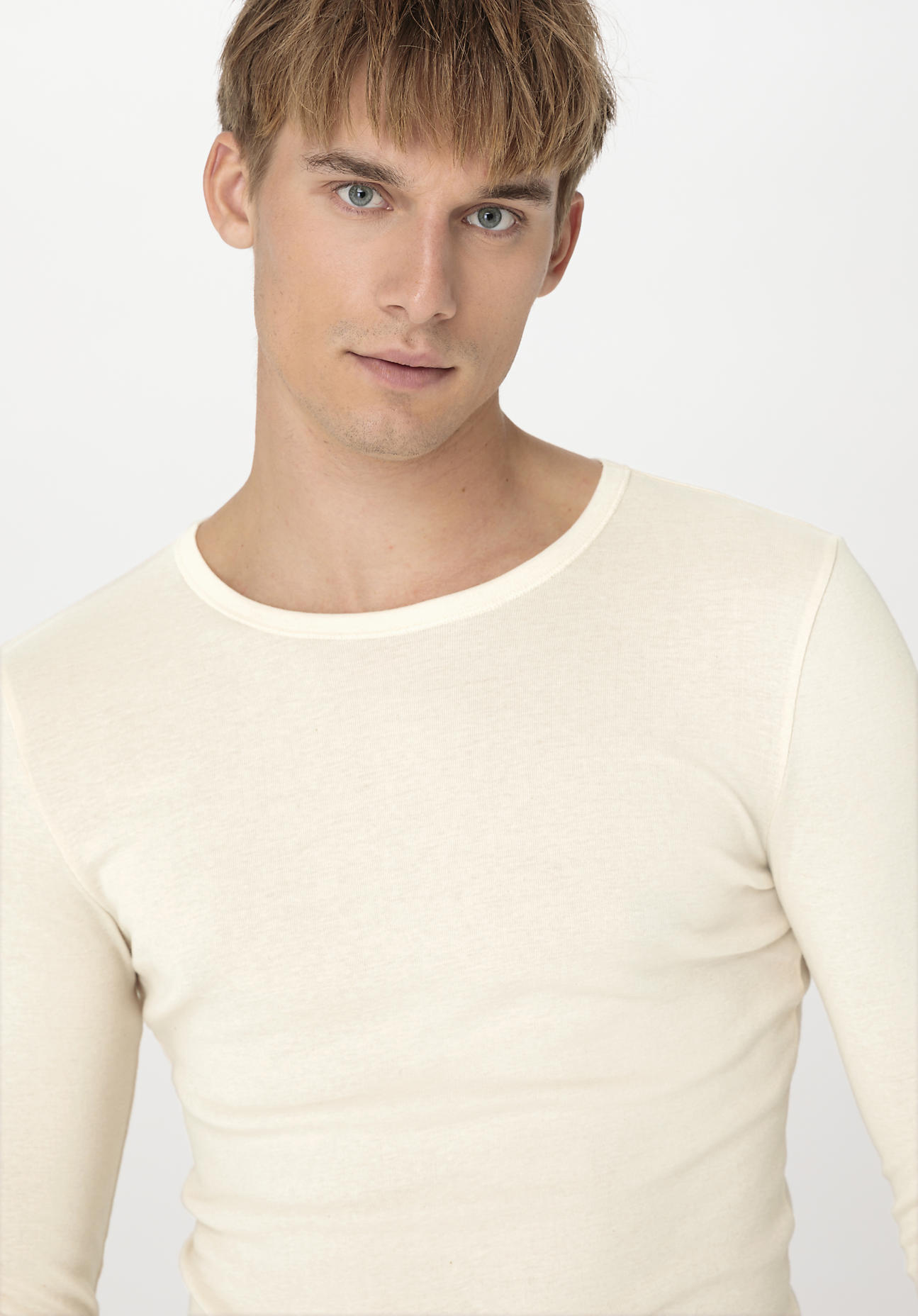 hessnatur Herren Langarmshirt Regular im PURE NATURE aus Bio-Baumwolle - naturfarben Grösse7 von hessnatur