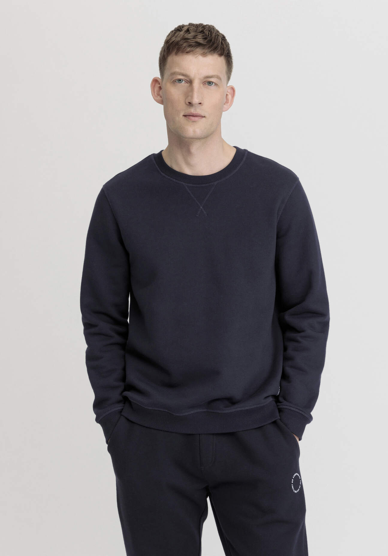 hessnatur Herren Sweatshirt Relaxed aus Bio-Baumwolle - blau Grösse54 hessnatur Herren Sweatshirt Relaxed aus Bio-Baumwolle - blau Grösse54 von hessnatur