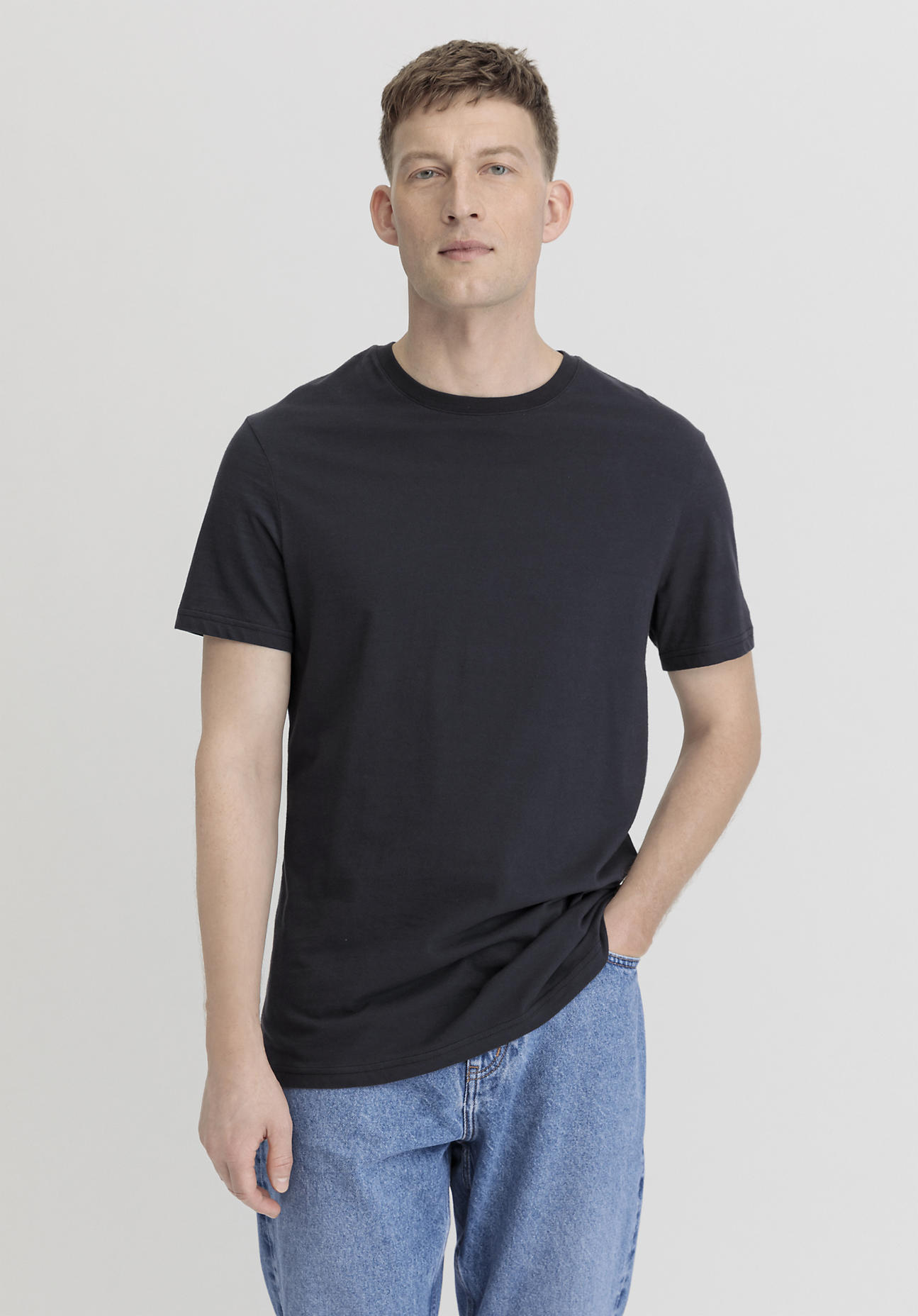 hessnatur Herren T-Shirt Regular aus Bio-Baumwolle - blau Grösse46 von hessnatur