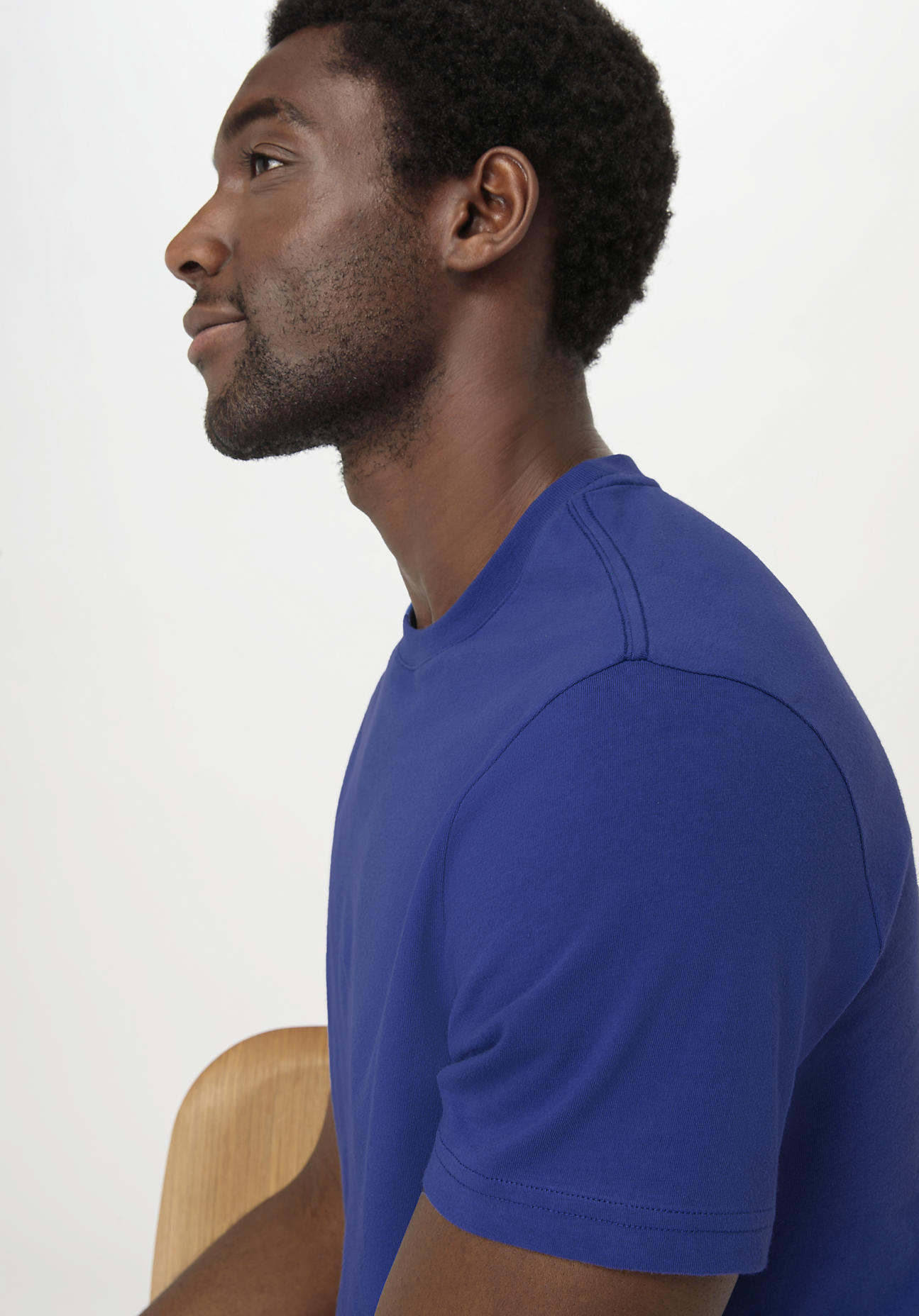 hessnatur Herren T-Shirt Regular aus Bio-Baumwolle - blau Grösse48 von hessnatur