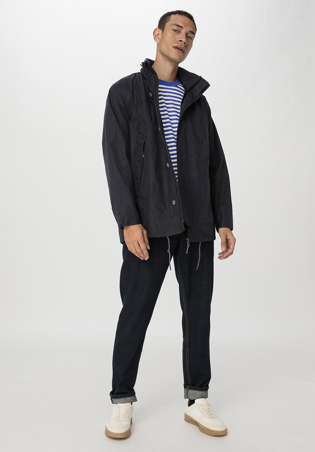 hessnatur Herren Windjacke Regular NATURE SHELL aus Bio-Baumwolle - schwarz Grösse50 hessnatur Herren Windjacke Regular NATURE SHELL aus Bio-Baumwolle - schwarz Grösse50 von hessnatur
