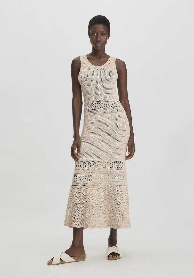 hessnatur Damen Ajour Strick Kleid Midi Fitted aus Bio-Baumwolle - beige Grösse38 von hessnatur