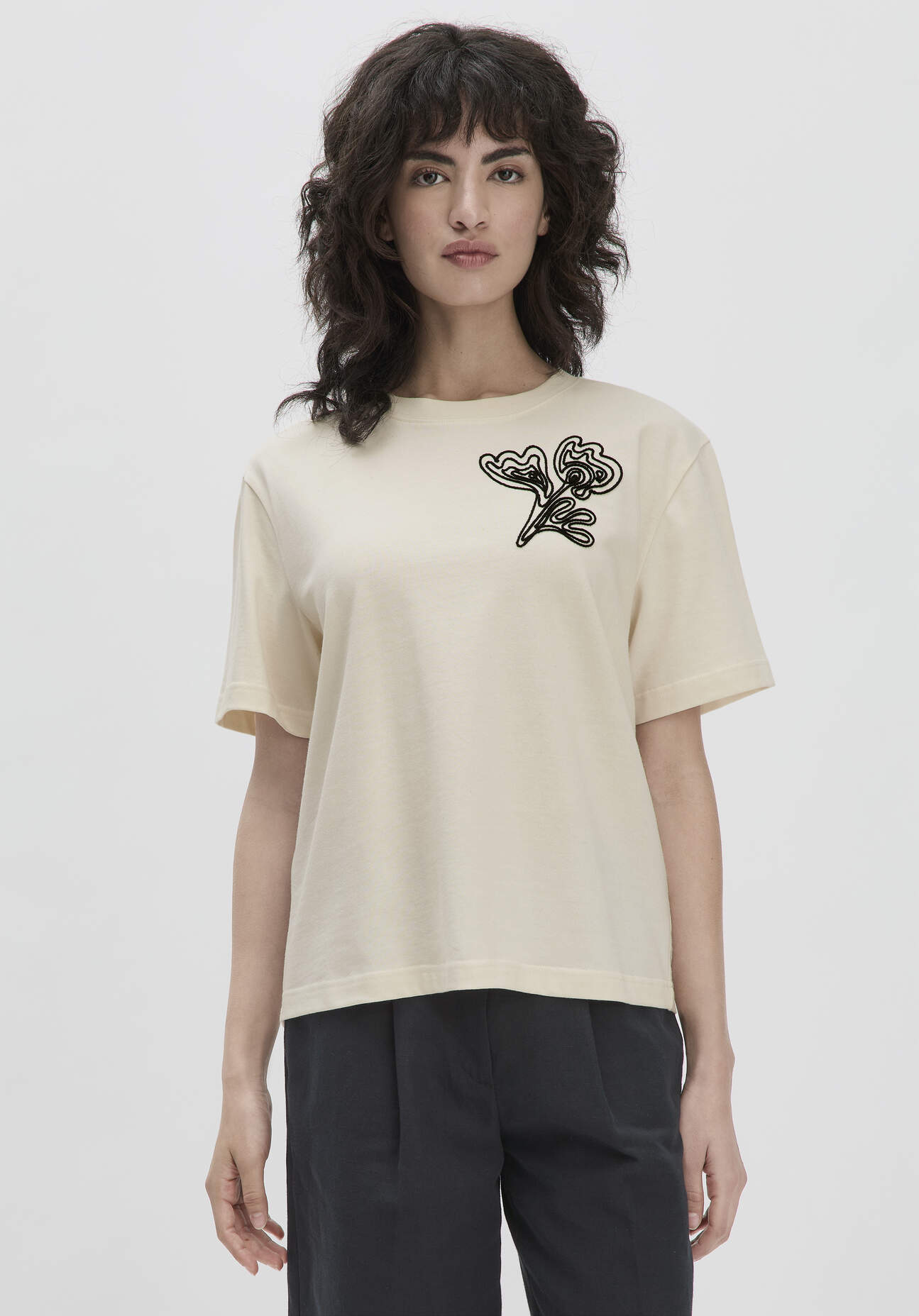 hessnatur Damen Heavy Jersey T-Shirt Oversize aus Bio-Baumwolle - naturfarben Grösse44 hessnatur Damen Heavy Jersey T-Shirt Oversize aus Bio-Baumwolle - naturfarben Grösse44 von hessnatur