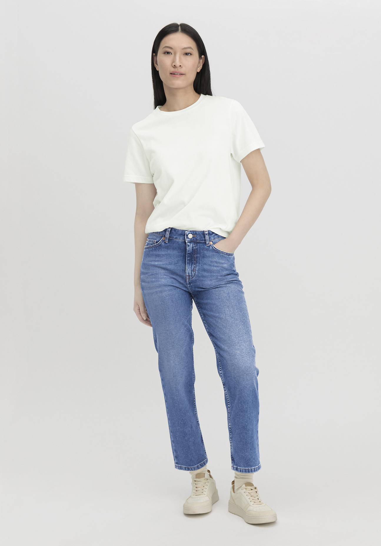 hessnatur Damen Jeans BEA High Rise Straight aus Bio-Denim - blau Grösse34/29 hessnatur Damen Jeans BEA High Rise Straight aus Bio-Denim - blau Grösse34/29 von hessnatur
