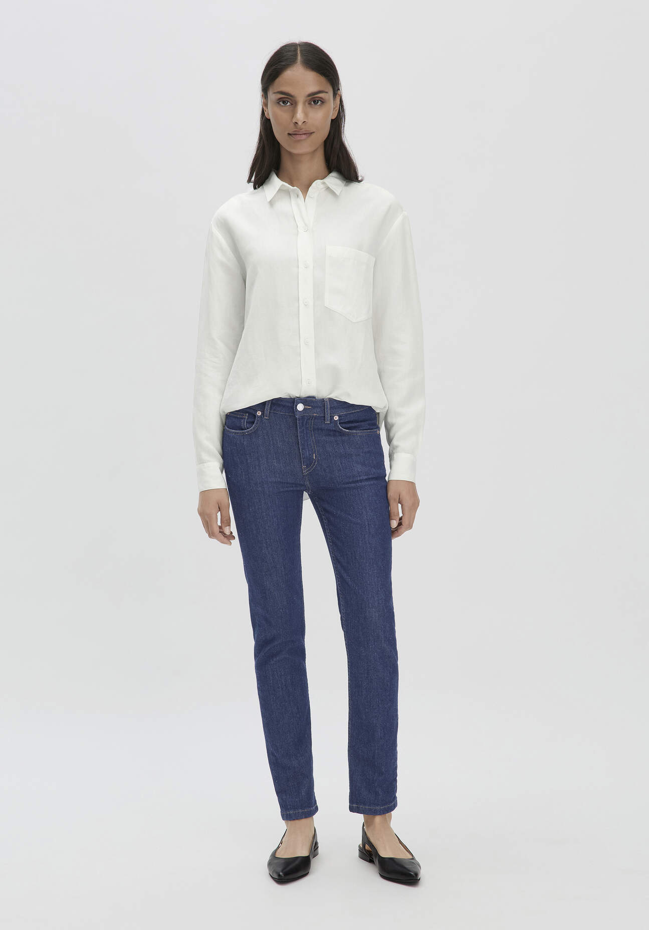 hessnatur Damen Jeans LEA Mid Rise Slim aus Bio-Denim - blau Grösse25/30 von hessnatur
