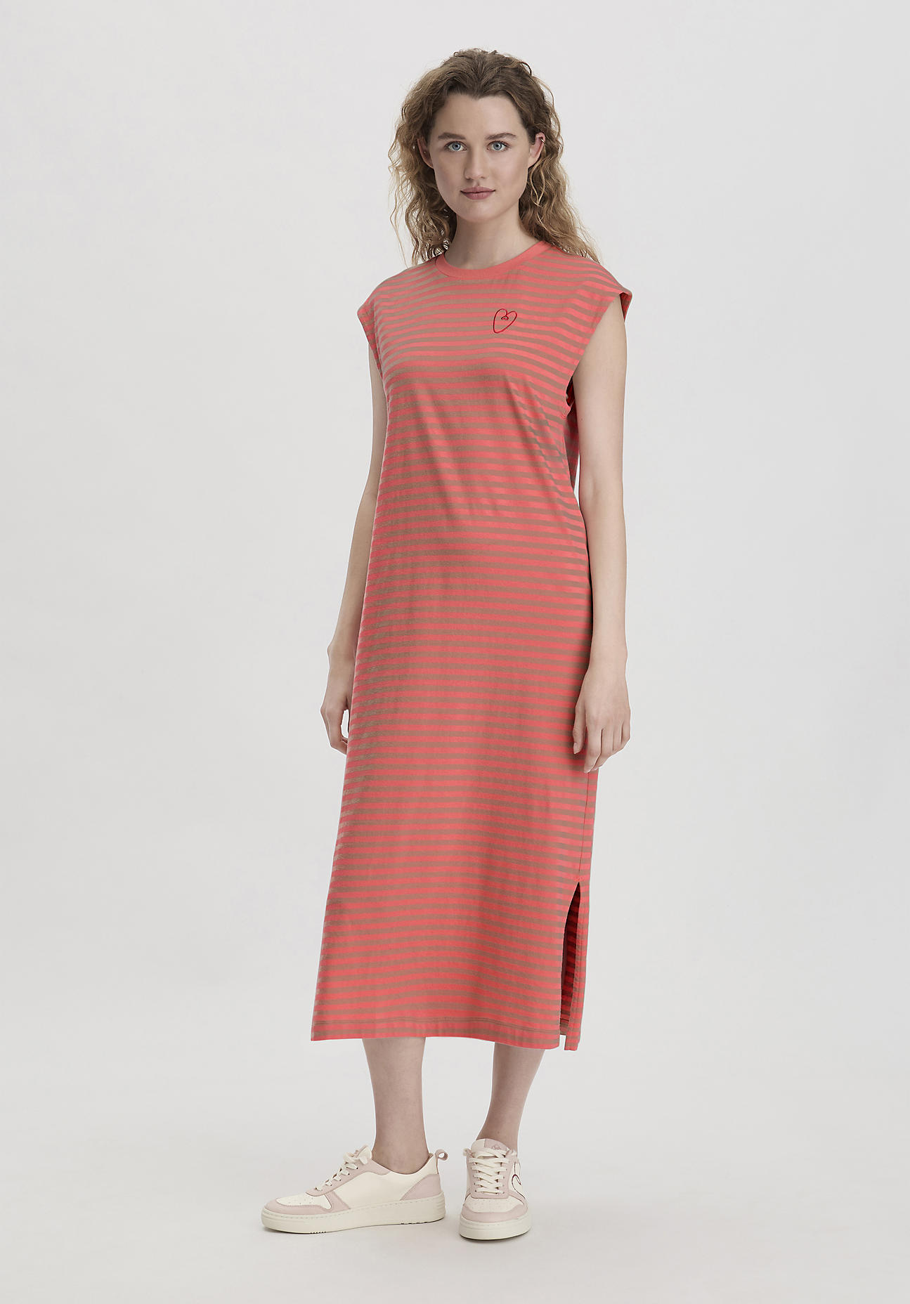 hessnatur Damen Jersey Kleid Midi Regular aus Bio-Baumwolle - rot Grösse40 hessnatur Damen Jersey Kleid Midi Regular aus Bio-Baumwolle - rot Grösse40 von hessnatur
