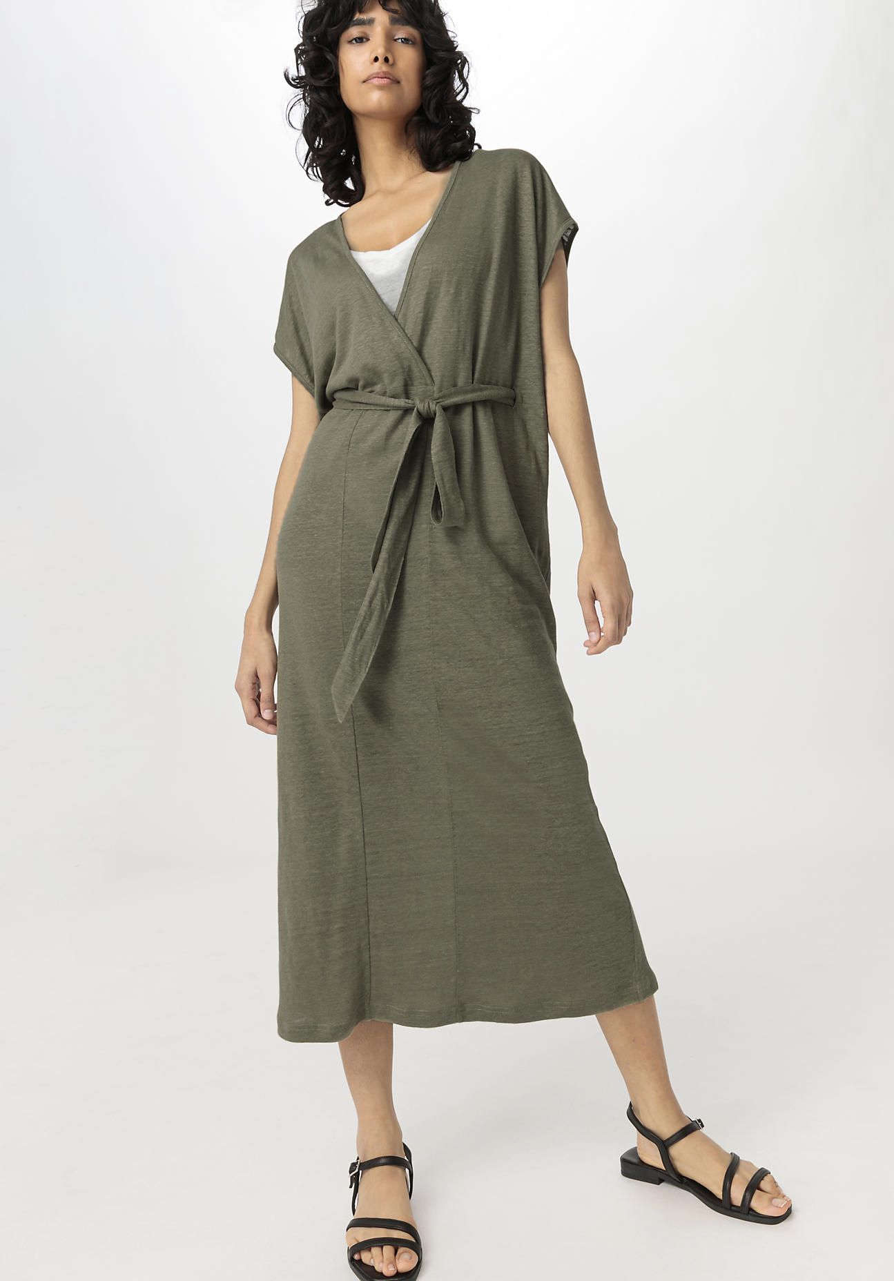 hessnatur Damen Jersey Kleid Midi Relaxed aus Leinen - grün GrösseL von hessnatur