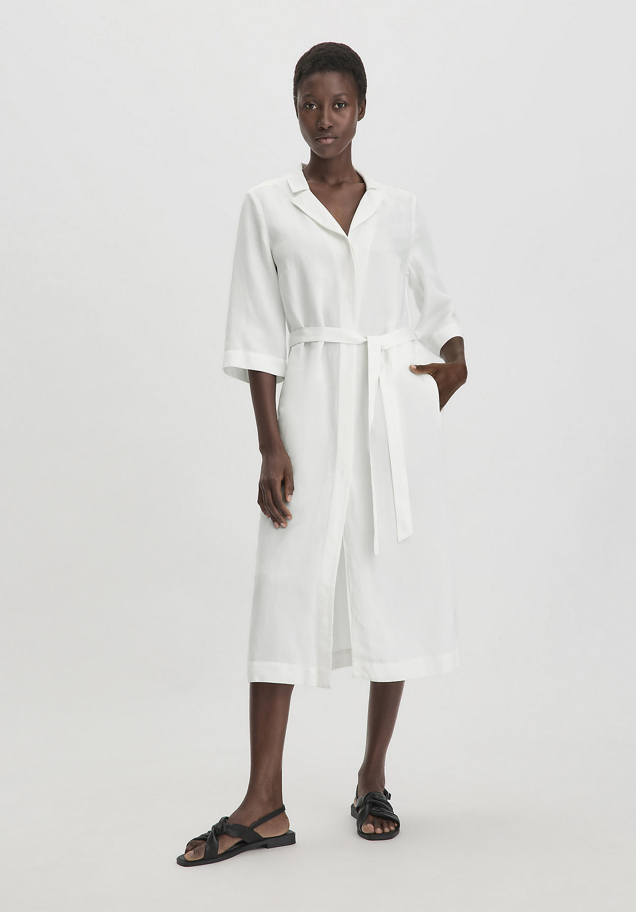hessnatur Damen Kleid Midi Relaxed aus TENCEL Lyocell mit Leinen - weiß Grösse44 hessnatur Damen Kleid Midi Relaxed aus TENCEL Lyocell mit Leinen - weiß Grösse44 von hessnatur