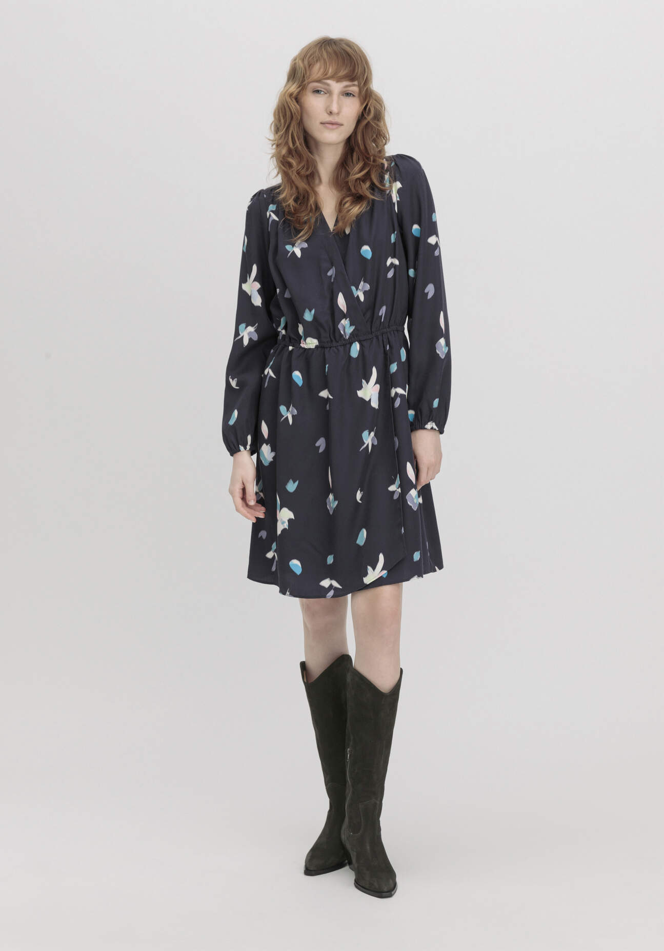 hessnatur Damen Kleid Mini Regular aus TENCEL™ Lyocell - blau Grösse36 von hessnatur