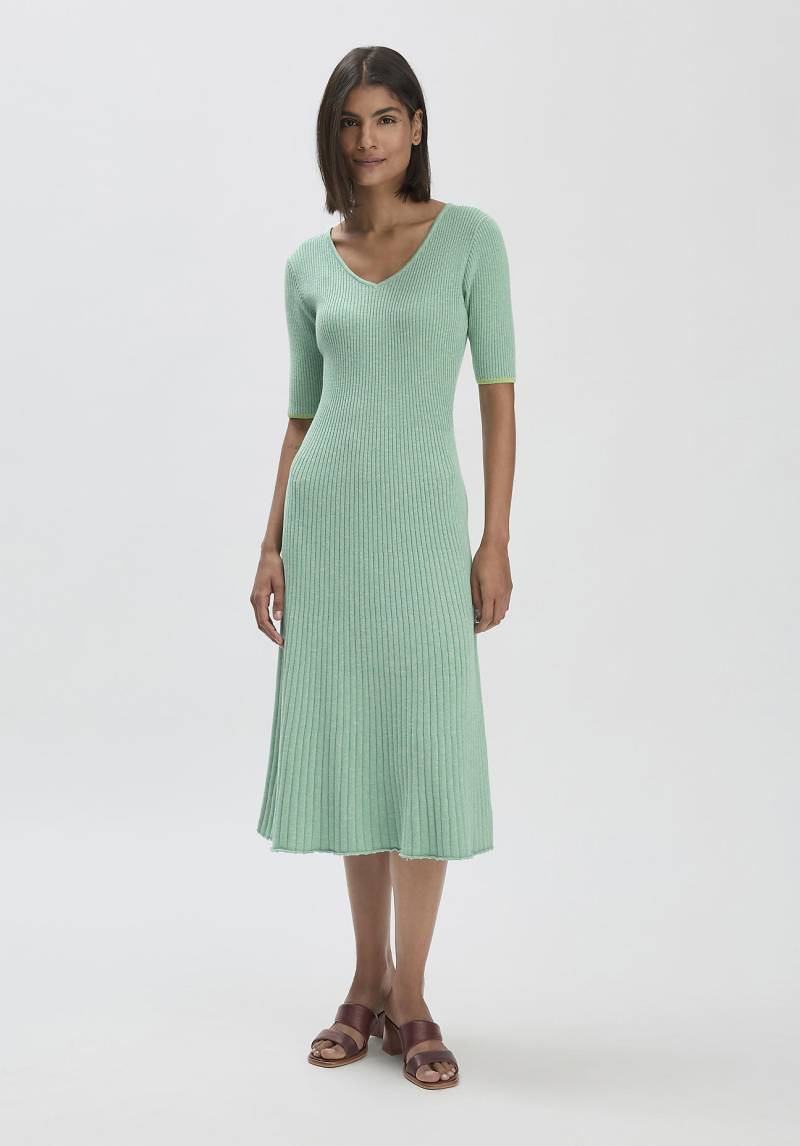 hessnatur Damen Mouliné Strick Kleid Midi Fitted aus Bio-Baumwolle - grün Grösse38 von hessnatur