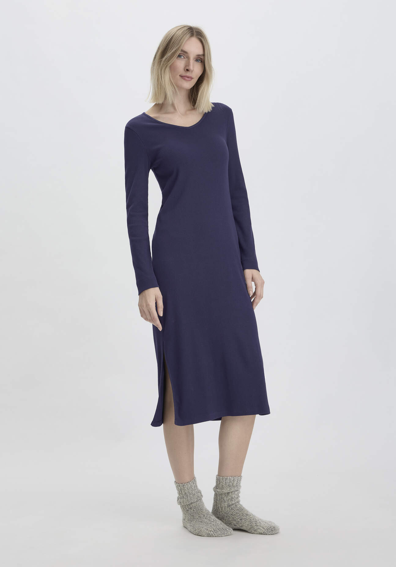 hessnatur Damen Nachthemd Fitted SOFT RIB aus Bio-Baumwolle - blau Grösse42 hessnatur Damen Nachthemd Fitted SOFT RIB aus Bio-Baumwolle - blau Grösse42 von hessnatur
