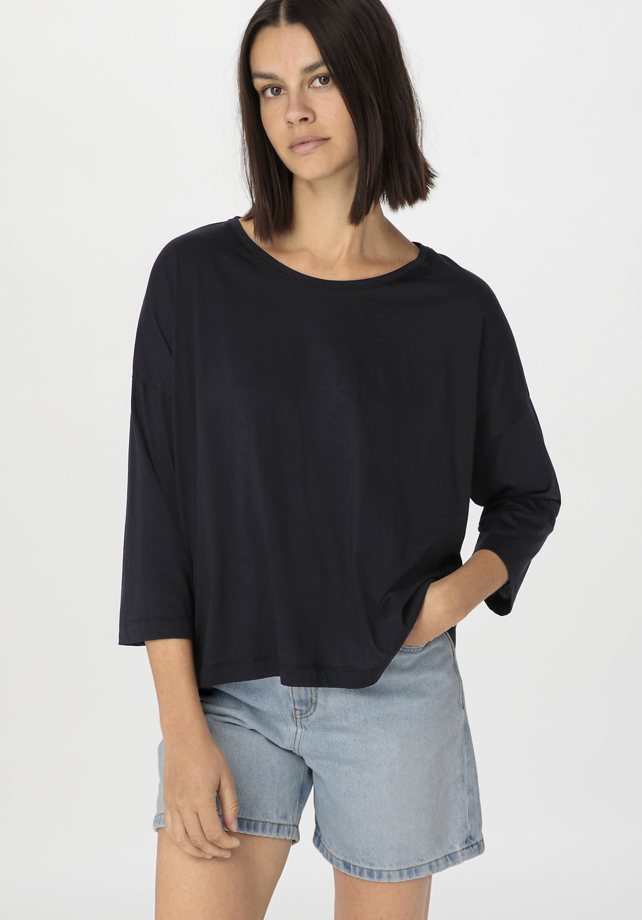 hessnatur Damen Premium Light Shirt Oversized aus Bio-Baumwolle - schwarz GrösseS von hessnatur