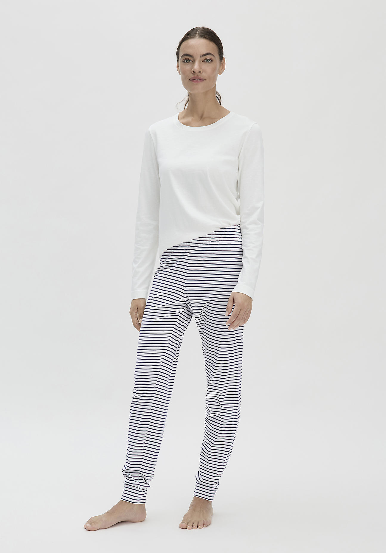 hessnatur Damen Schlafhose Slim PURE COTTON aus Bio-Baumwolle - blau Grösse46 hessnatur Damen Schlafhose Slim PURE COTTON aus Bio-Baumwolle - blau Grösse46 von hessnatur