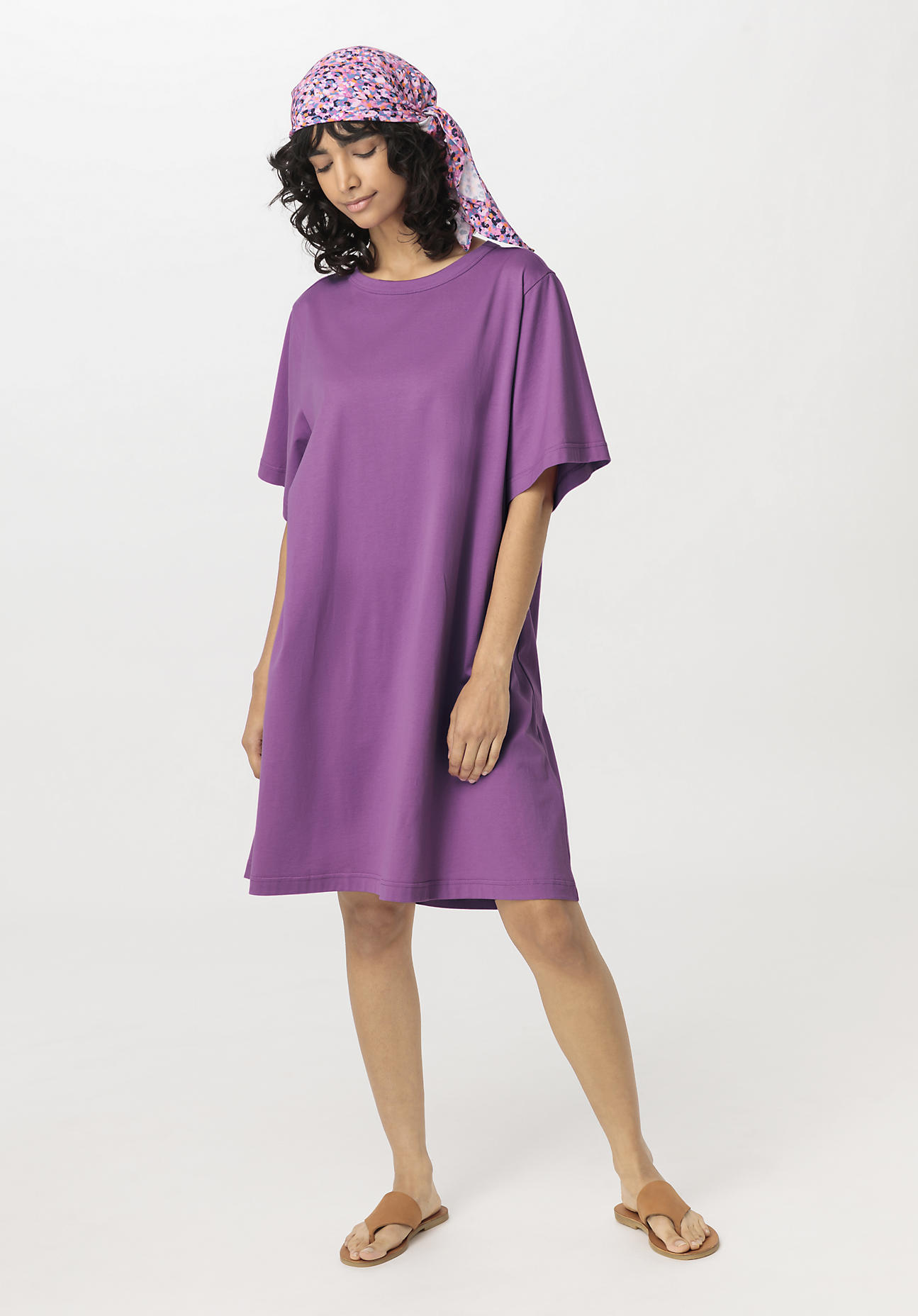 hessnatur Damen Shirt-Kleid Mini Relaxed aus Bio-Baumwolle - lila Grösse40 von hessnatur