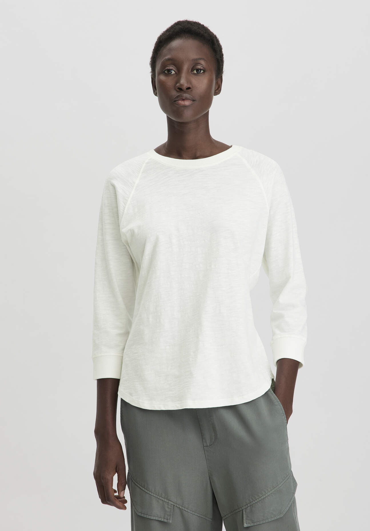 hessnatur Damen Slub Shirt Relaxed aus Bio-Baumwolle - weiß Grösse46 von hessnatur