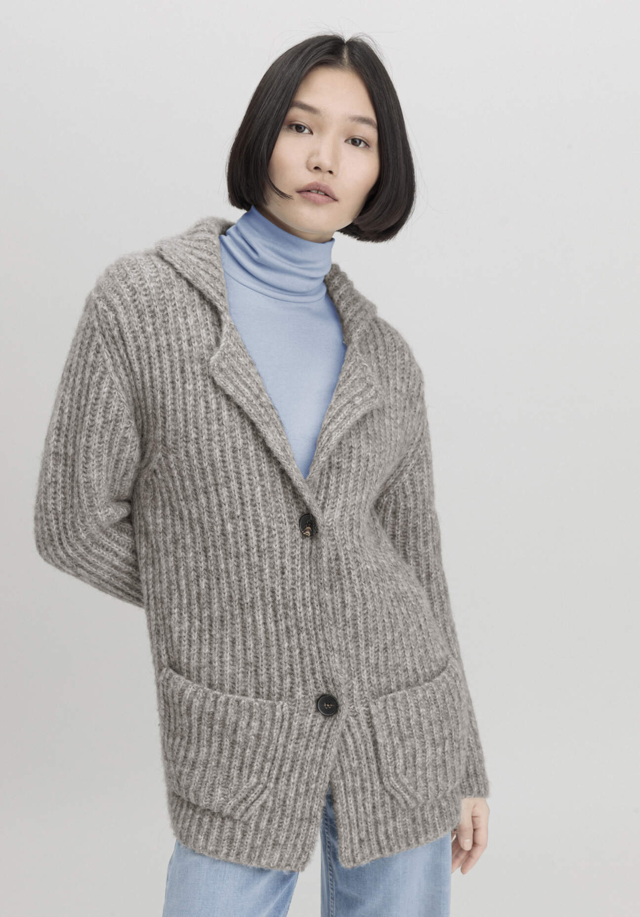 hessnatur Damen Strickjacke Relaxed aus Bio-Baumwolle und Alpaka - grau GrösseM hessnatur Damen Strickjacke Relaxed aus Bio-Baumwolle und Alpaka - grau GrösseM von hessnatur