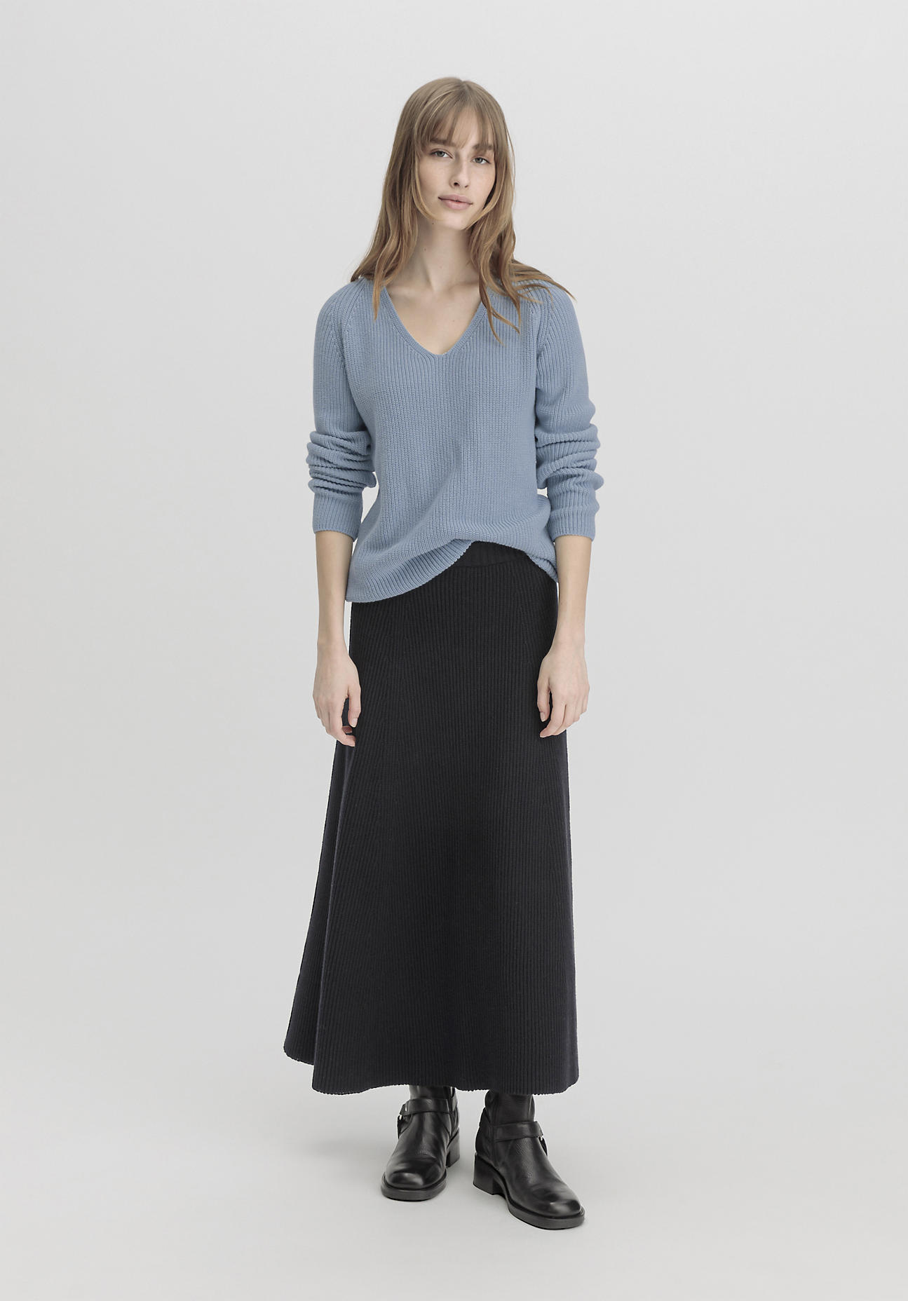 hessnatur Damen Strickrock Midi Regular aus Bio-Baumwolle - schwarz Grösse38 von hessnatur