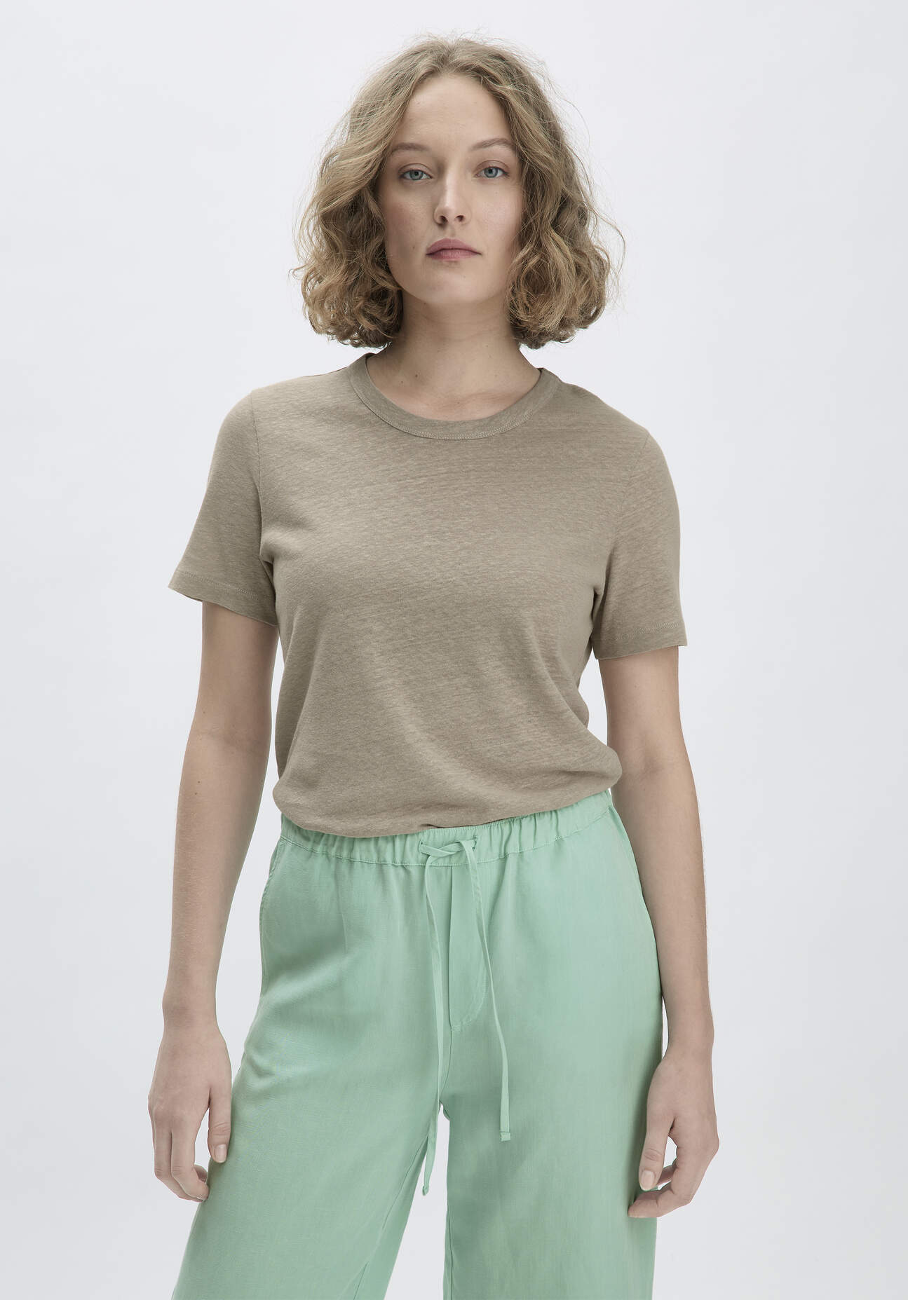 hessnatur Damen T-Shirt Relaxed aus Leinen und Bio-Baumwolle - beige Grösse38 hessnatur Damen T-Shirt Relaxed aus Leinen und Bio-Baumwolle - beige Grösse38 von hessnatur