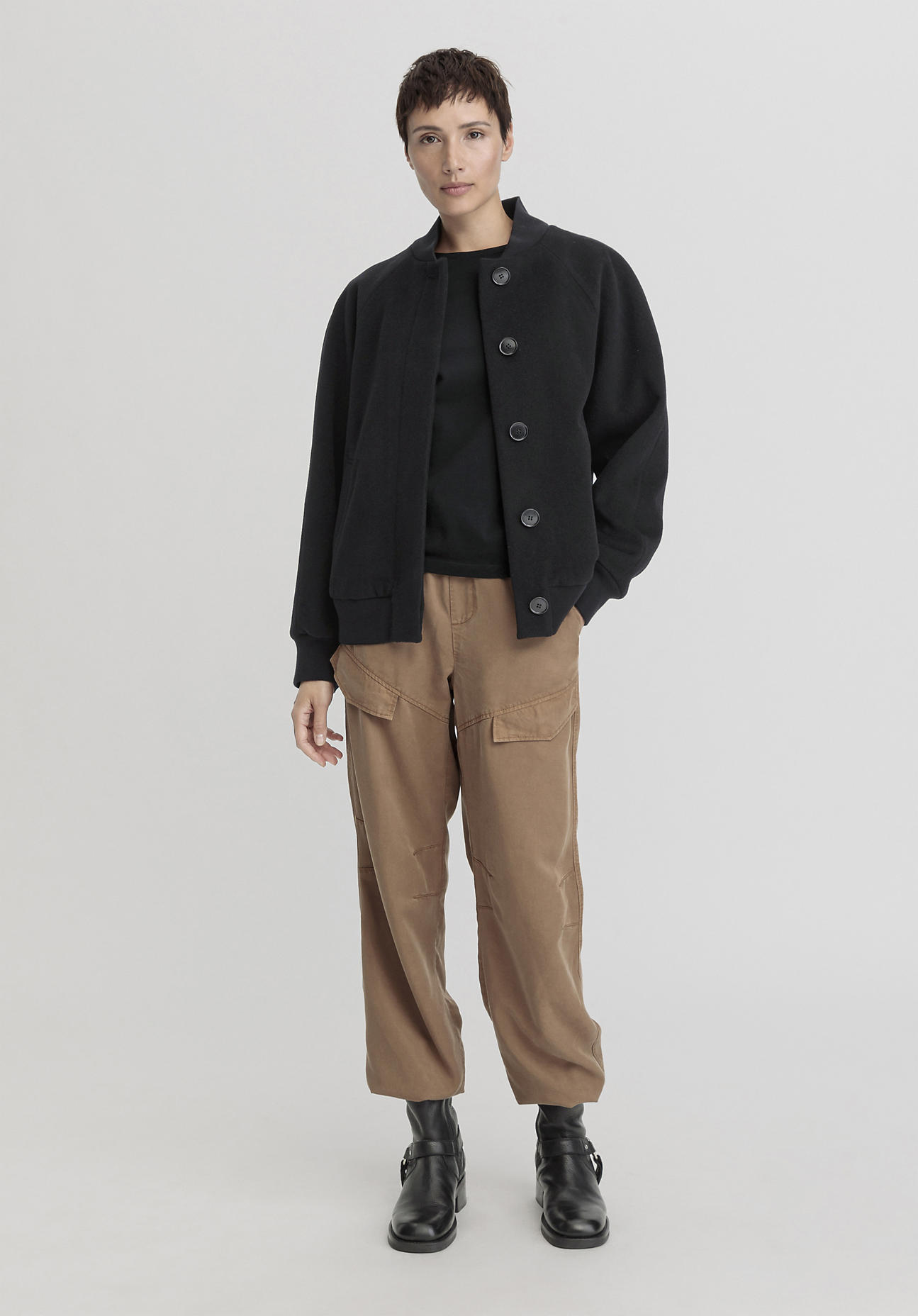 hessnatur Damen Wolljacke Relaxed aus Bio-Merinowolle - schwarz Grösse40 hessnatur Damen Wolljacke Relaxed aus Bio-Merinowolle - schwarz Grösse40 von hessnatur