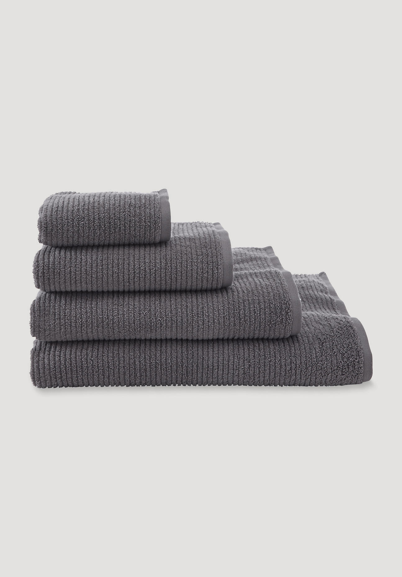 hessnatur Frottier Handtuch Rippstruktur aus Bio-Baumwolle - grau Grösse70x140 cm hessnatur Frottier Handtuch Rippstruktur aus Bio-Baumwolle - grau Grösse70x140 cm von hessnatur