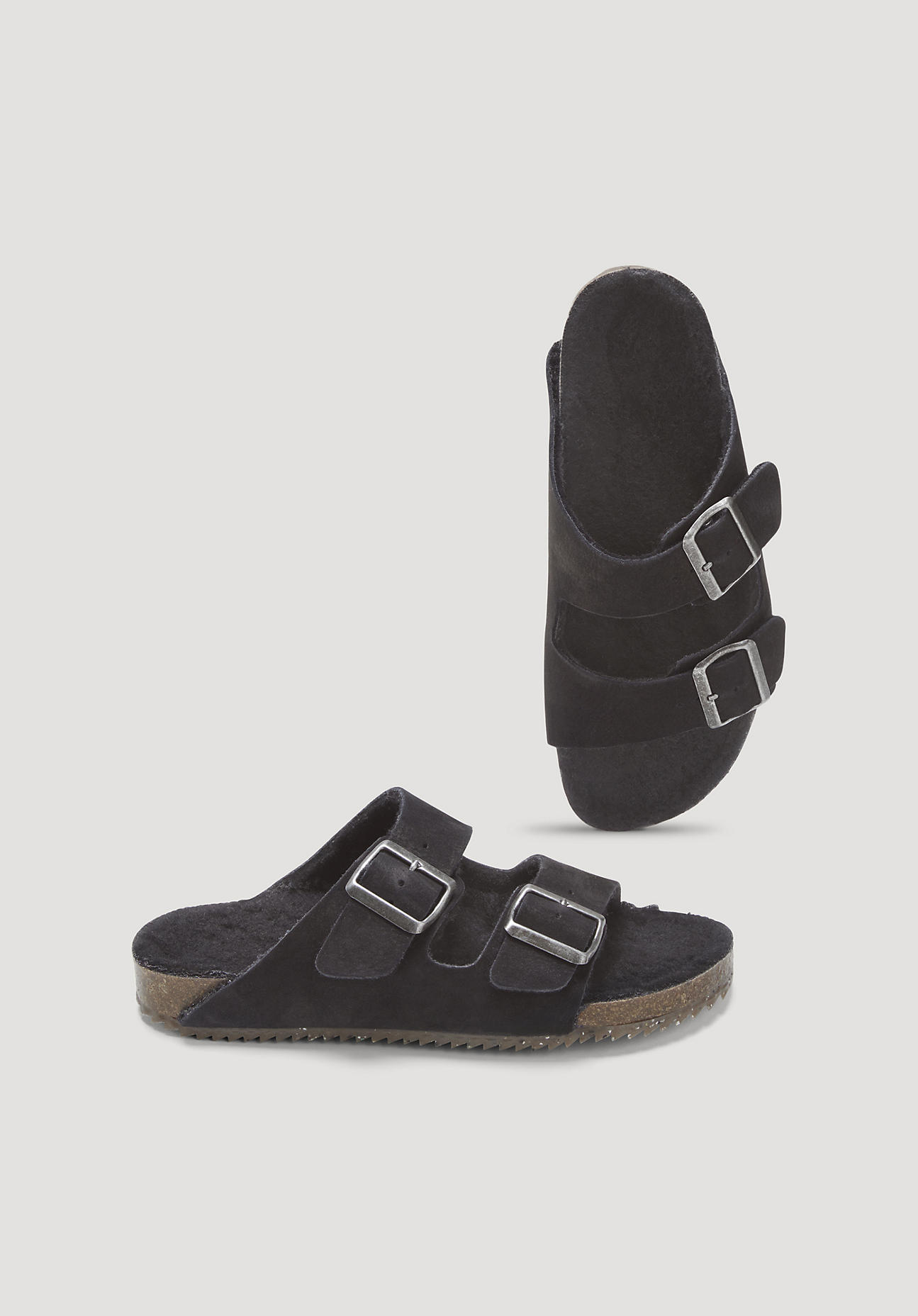 hessnatur Hausschuhe Pantolette Teddy aus chromfrei gegerbtem Nubuk-Leder - schwarz Grösse37 hessnatur Hausschuhe Pantolette Teddy aus chromfrei gegerbtem Nubuk-Leder - schwarz Grösse37 von hessnatur