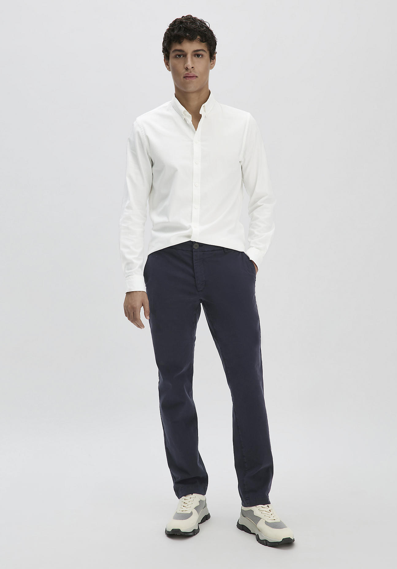 hessnatur Herren Chino LENN Regular aus Bio-Baumwolle - blau Grösse31/32 hessnatur Herren Chino LENN Regular aus Bio-Baumwolle - blau Grösse31/32 von hessnatur