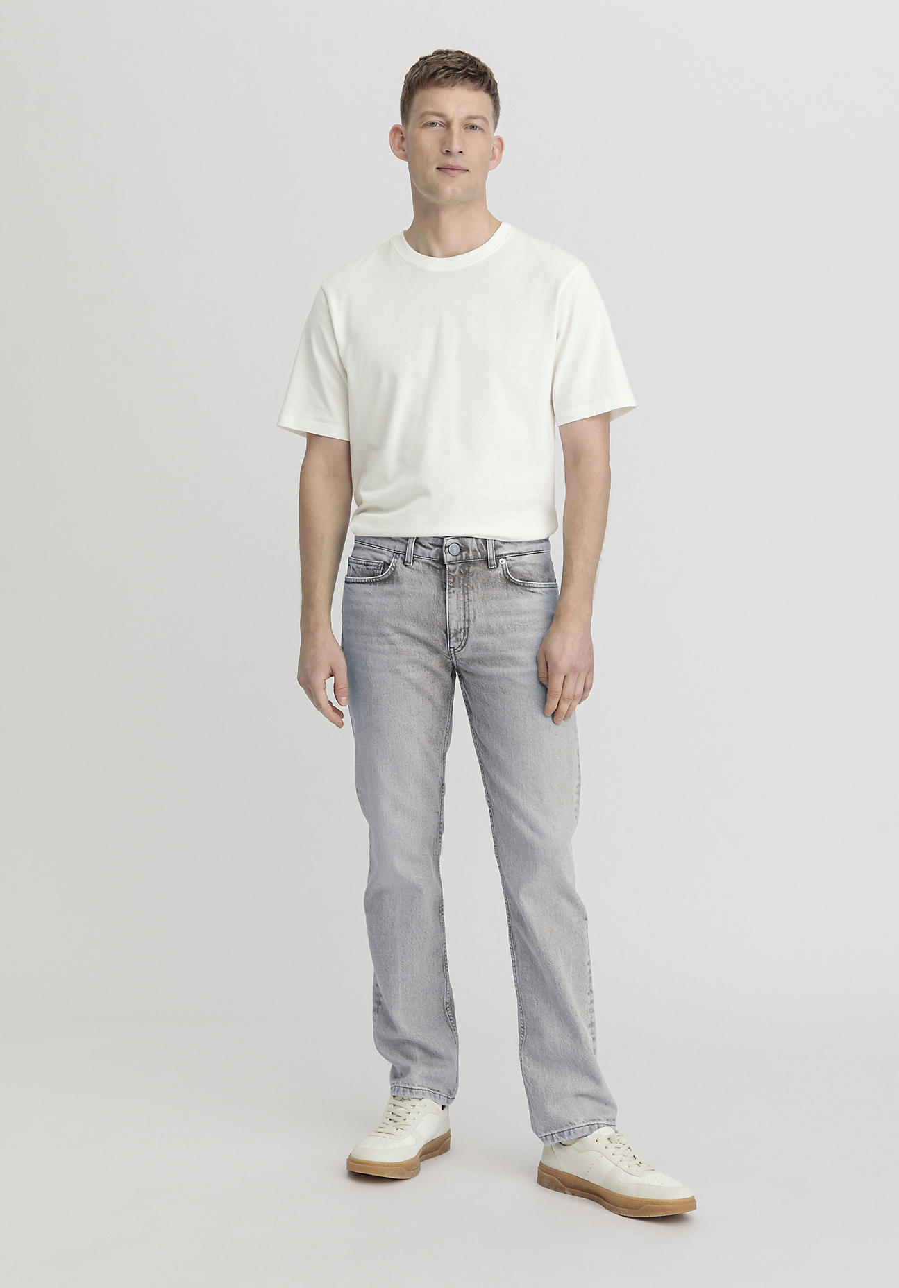 hessnatur Herren Jeans BEN Regular Straight aus Bio-Denim - grau Grösse33/32 hessnatur Herren Jeans BEN Regular Straight aus Bio-Denim - grau Grösse33/32 von hessnatur