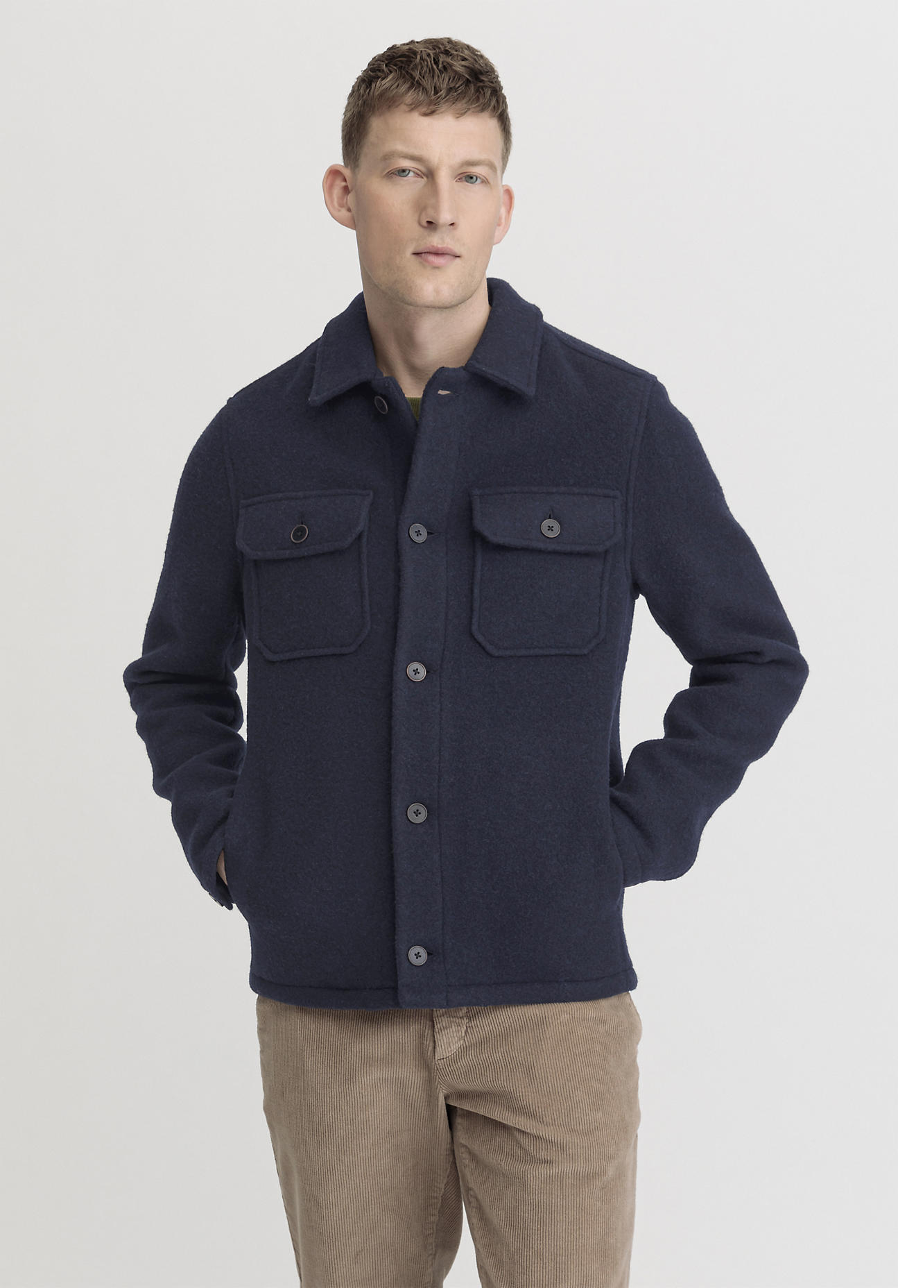 hessnatur Herren Rhön-Hemdjacke Regular aus Rhönschafwolle - blau Grösse48 hessnatur Herren Rhön-Hemdjacke Regular aus Rhönschafwolle - blau Grösse48 von hessnatur