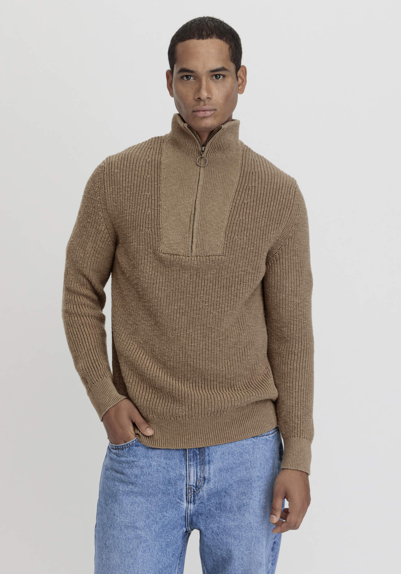 hessnatur Herren Slub Troyer Regular aus Bio-Baumwolle - braun Grösse54 von hessnatur