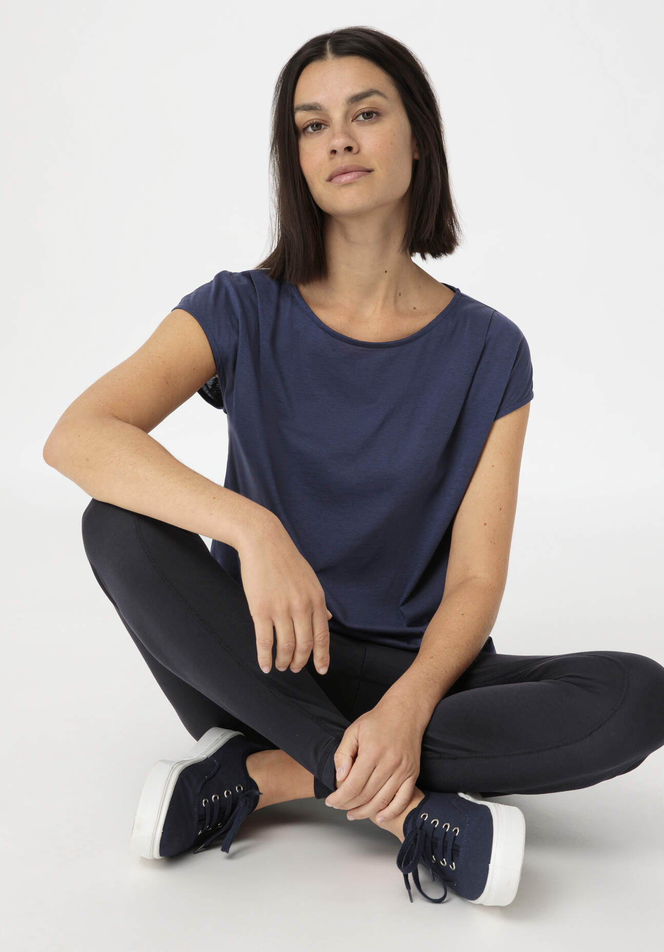 hessnatur Loungewear Shirt Regular ACTIVE LIGHT aus Bio-Baumwolle - blau Grösse48 von hessnatur