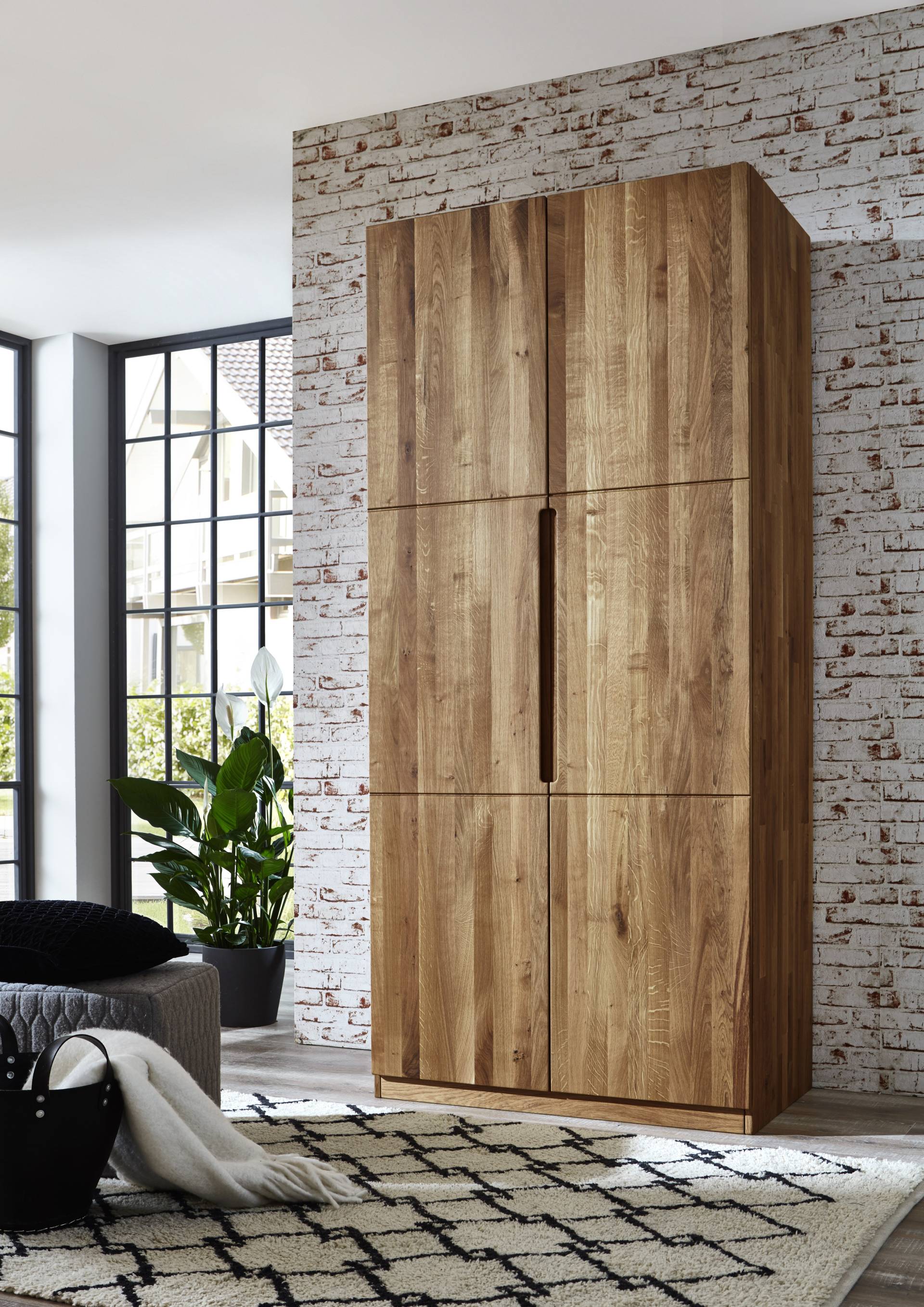 Home affaire Kleiderschrank »Azelie, aus Wildeiche«, Massivholz-Kleiderschrank, im 50 cm Raster planbar von home affaire
