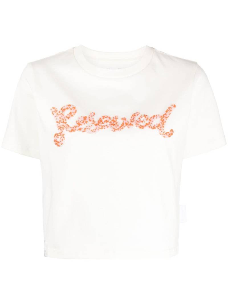izzue Reserved beaded cropped T-shirt - White von izzue