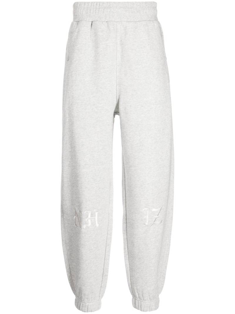 izzue high-waisted logo-patch tapered track pants - Grey von izzue