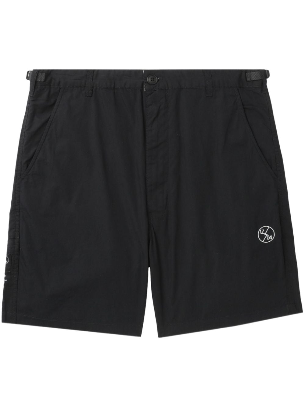 izzue logo-embroidered Bermuda shorts - Black von izzue