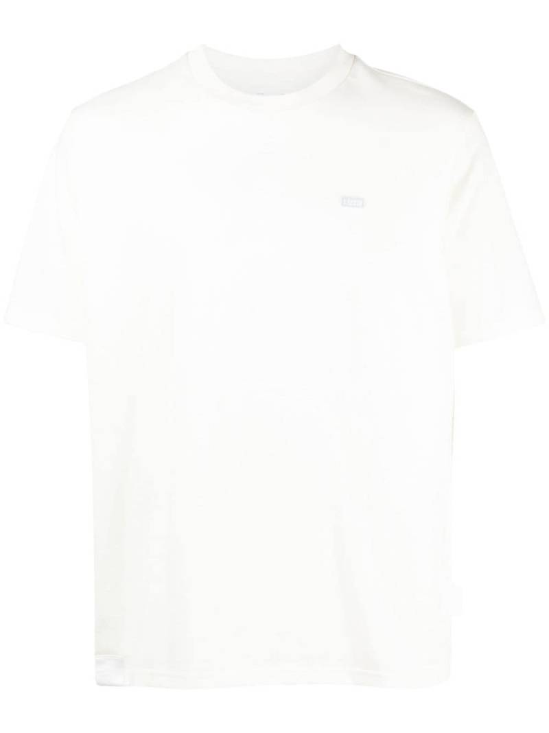 izzue logo-patch cotton T-shirt - White von izzue