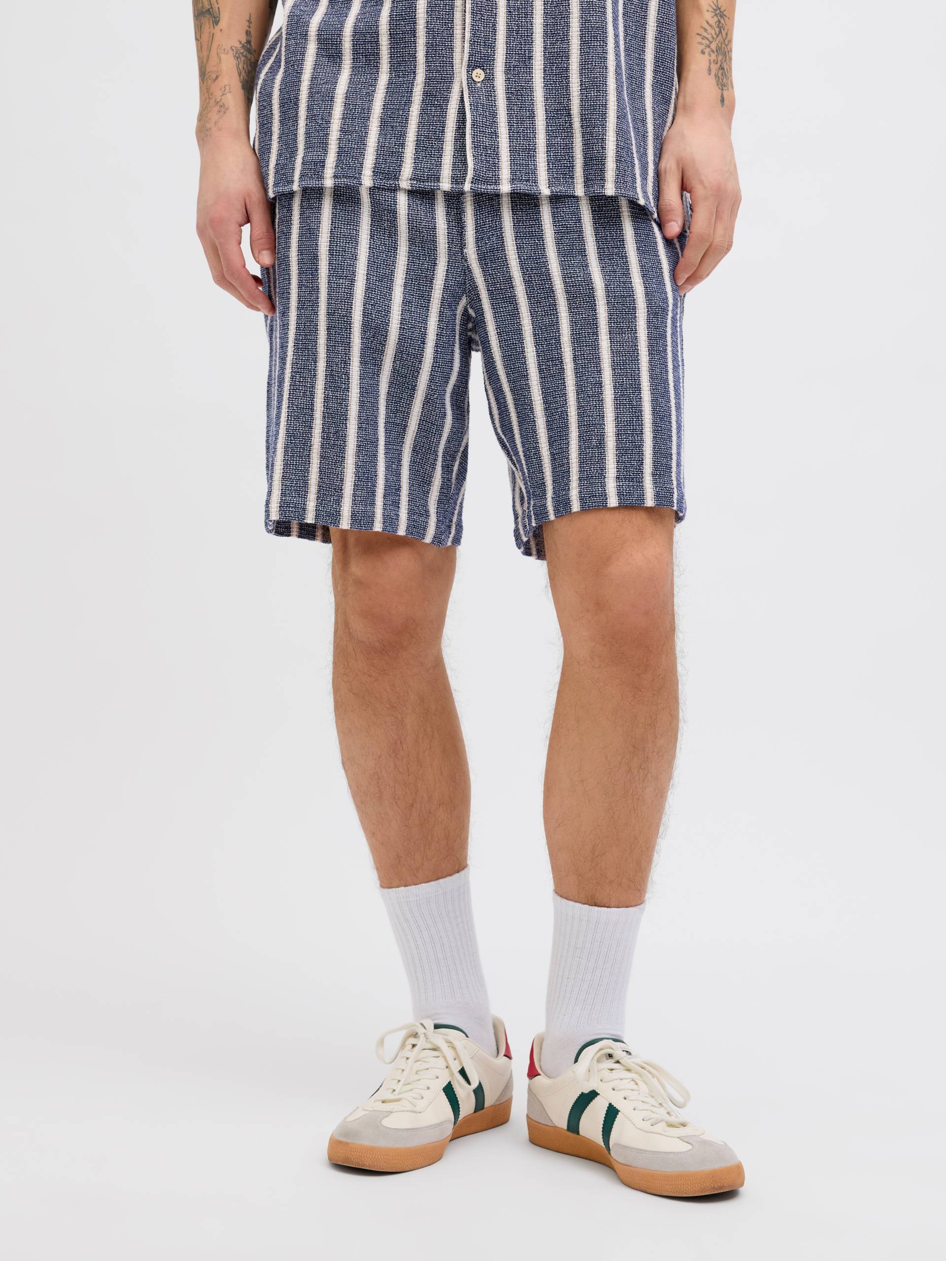 Jack & Jones Jogger Pants »JPSTJAIDEN COBA STRIPE JOG SHORT SRT SN« Jack & Jones Jogger Pants »JPSTJAIDEN COBA STRIPE JOG SHORT SRT SN« von jack & jones