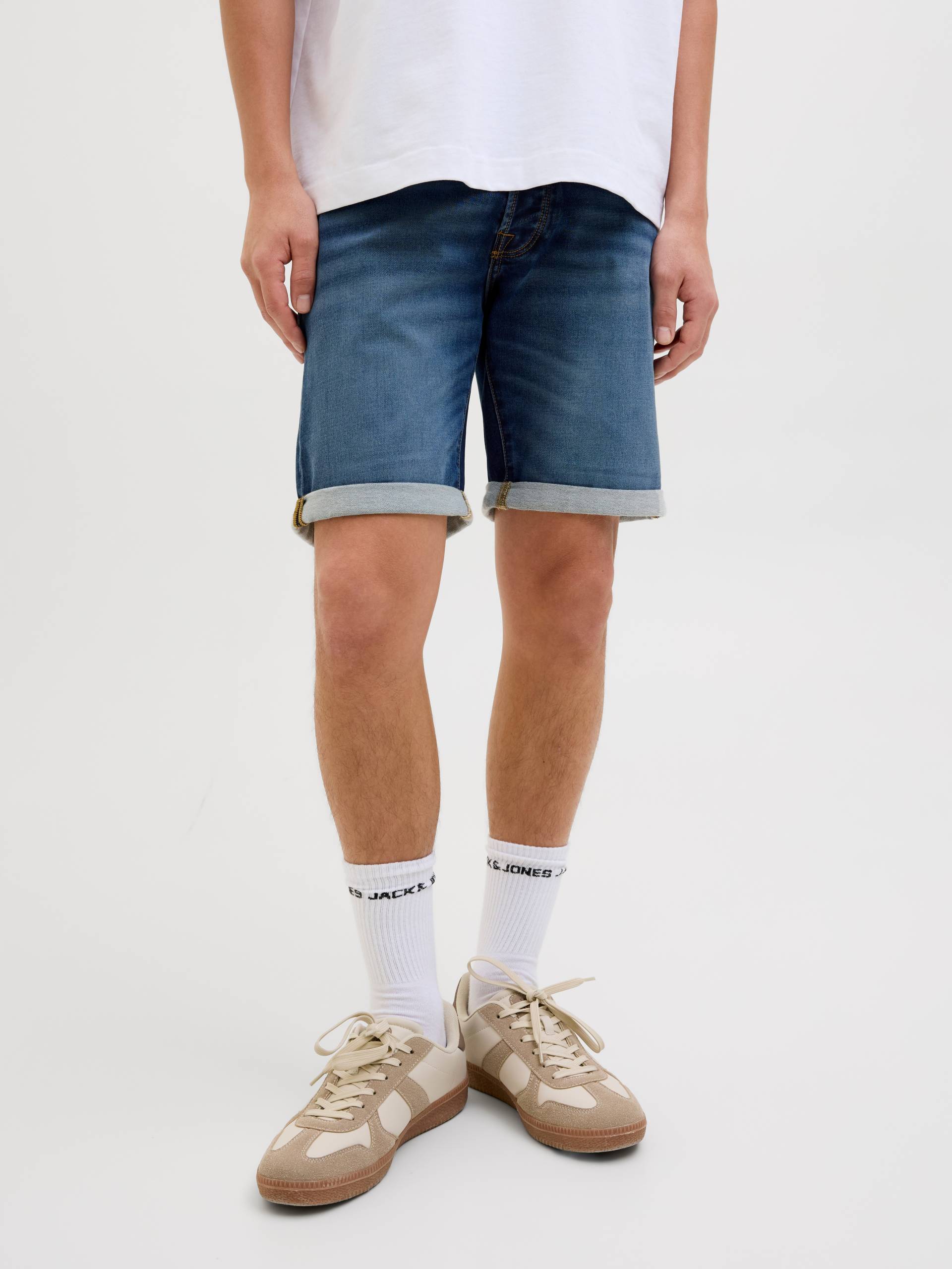 Jack & Jones Shorts »JJIRICK JJICON I.K. SHORTS GE 132 SN«, im Five-Pocket Style Jack & Jones Shorts »JJIRICK JJICON I.K. SHORTS GE 132 SN«, im Five-Pocket Style von jack & jones
