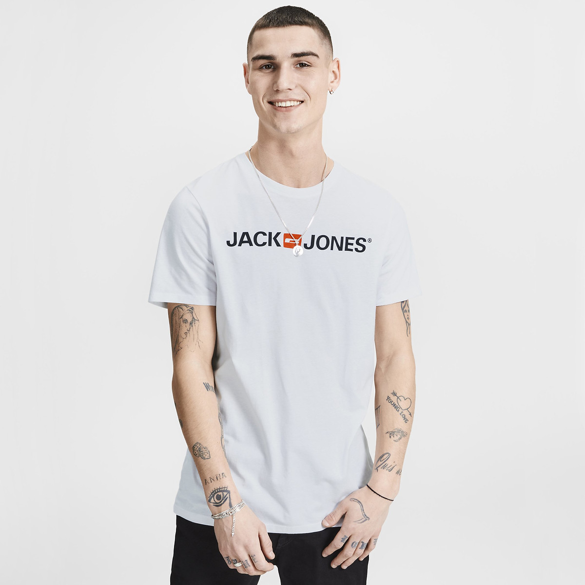 T-Shirt mit rundem Ausschnitt und Print vorne von jack & jones